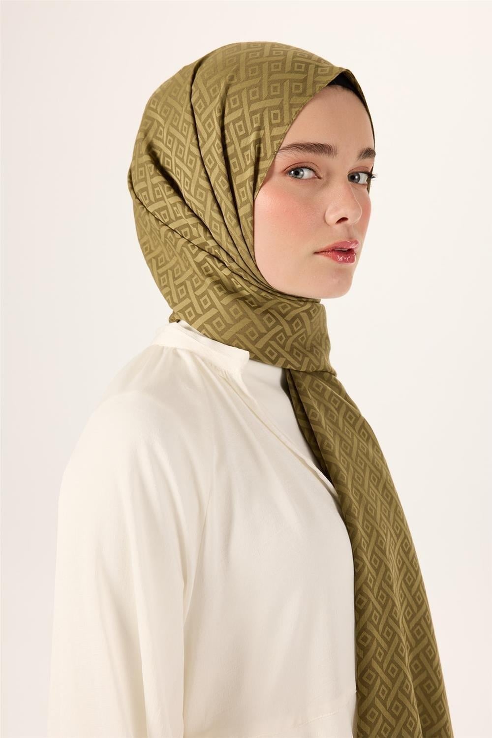 Pamuk Polyester Liva Şal Olive Desenli Tok Duruşlu 90x200