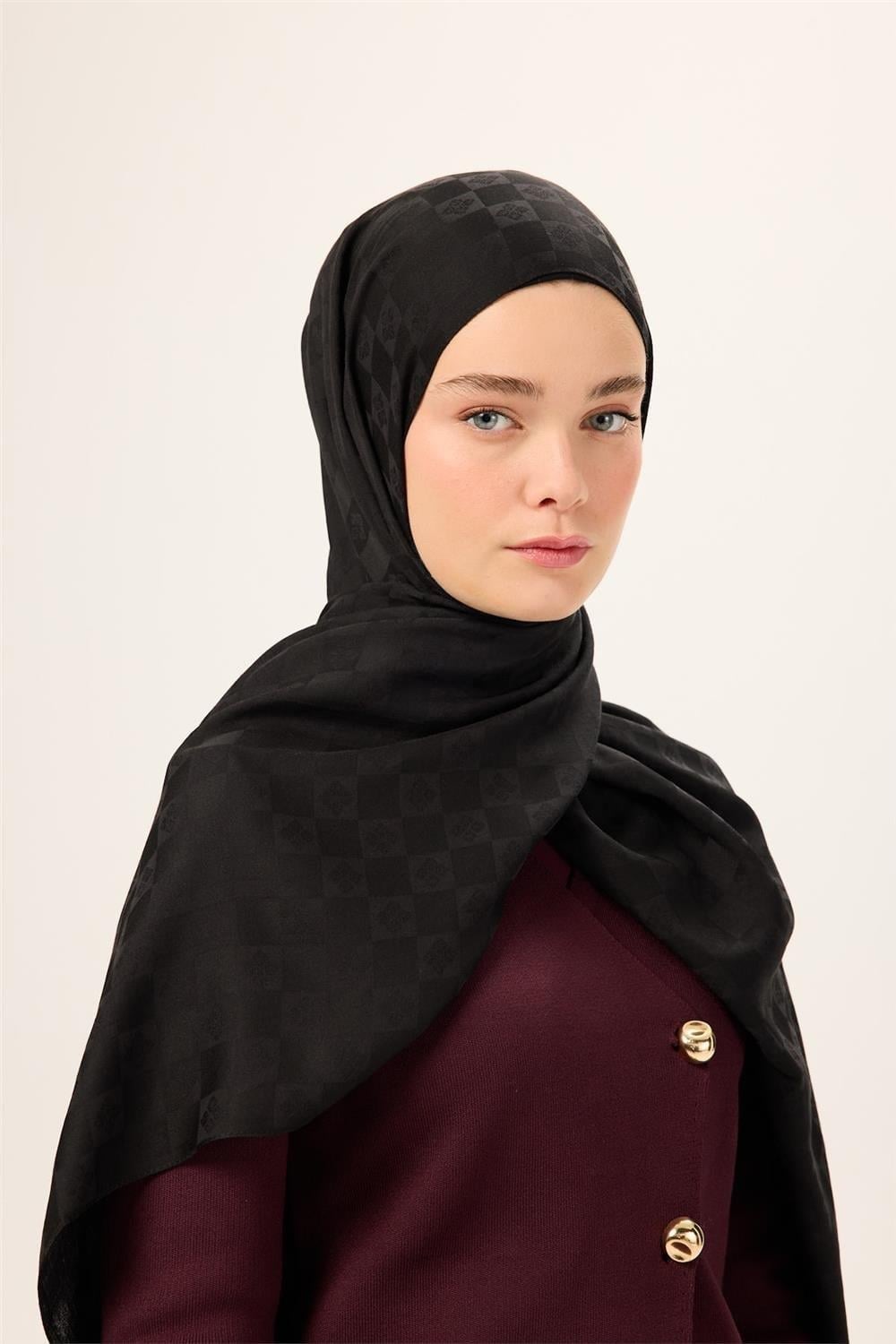 Pamuk Polyester Liva Şal Siyah Düz Tok Duruşlu 90x200