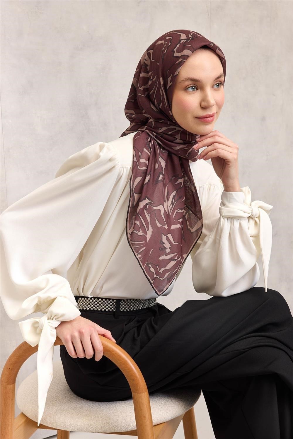 Pamuk Polyester Soft Eşarp Açık Kahverengi Soyut Desenli Tok Duruşlu 90x90