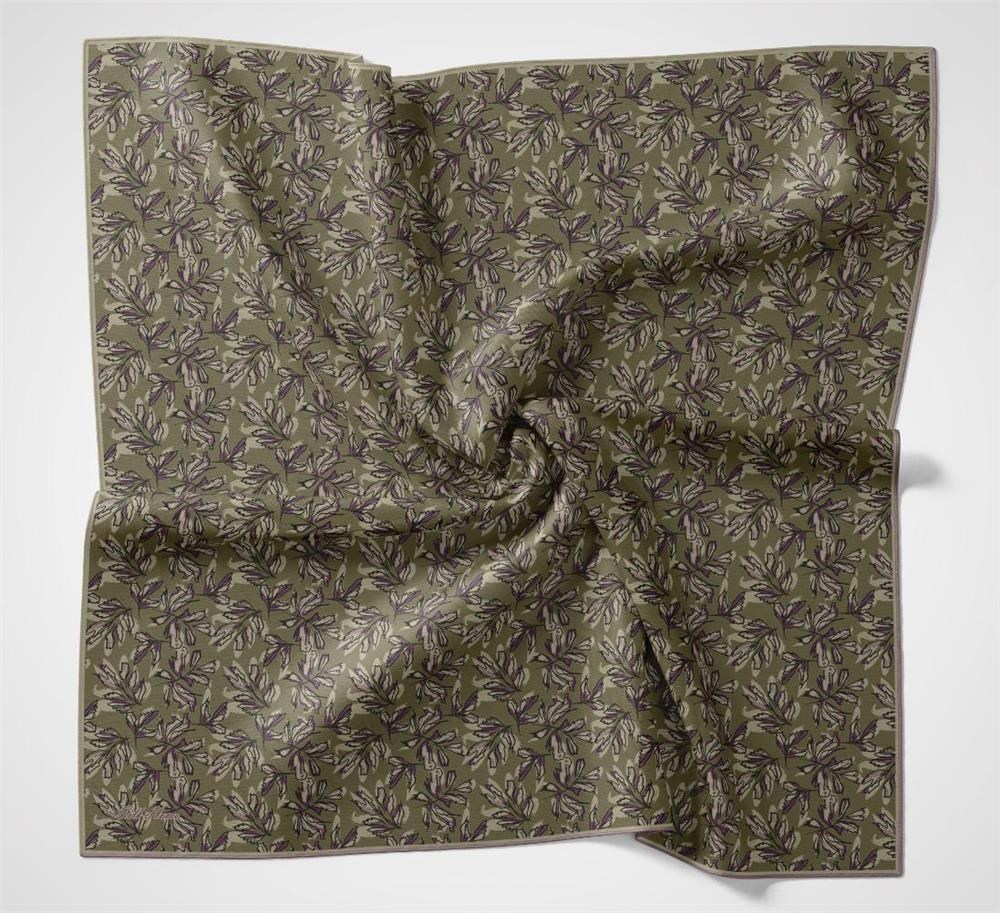 Pamuk Polyester Soft Eşarp Asker Yeşili Çiçek Desenli Kaymaz Dokulu 90x90