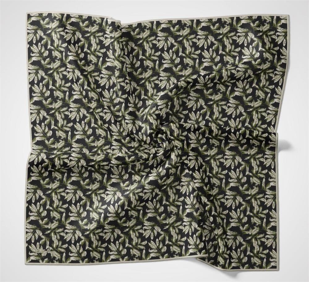 Pamuk Polyester Soft Eşarp Duman Siyahı Çiçek Desenli Kaymaz Dokulu 90x90