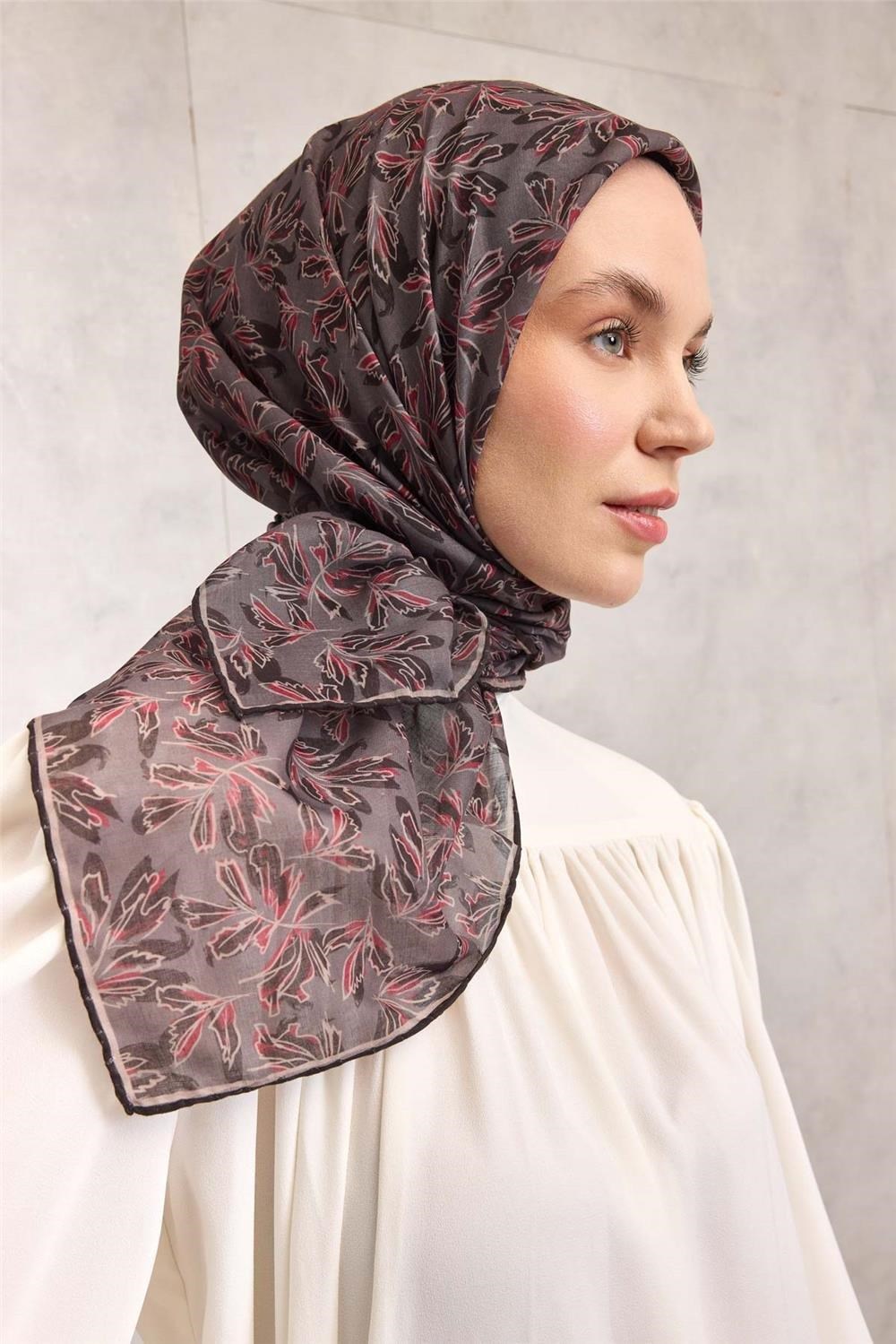 Pamuk Polyester Soft Eşarp Duman Ton Çiçek Desenli Kaymaz Dokulu 90x90