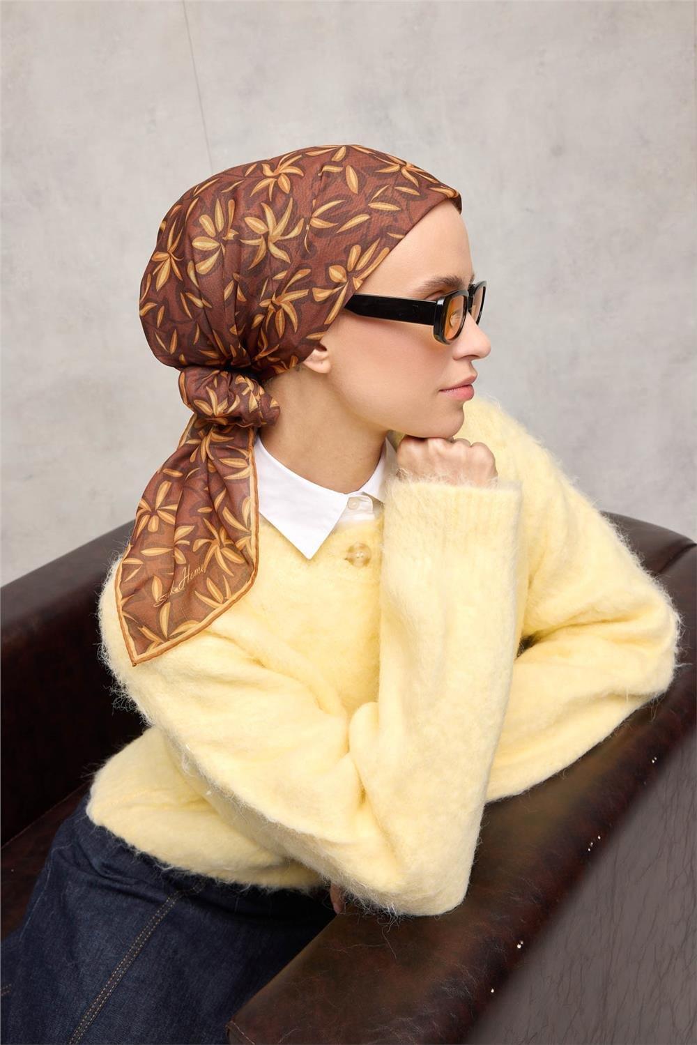 Pamuk Polyester Soft Eşarp Flora Desen Kahverengi 90*90