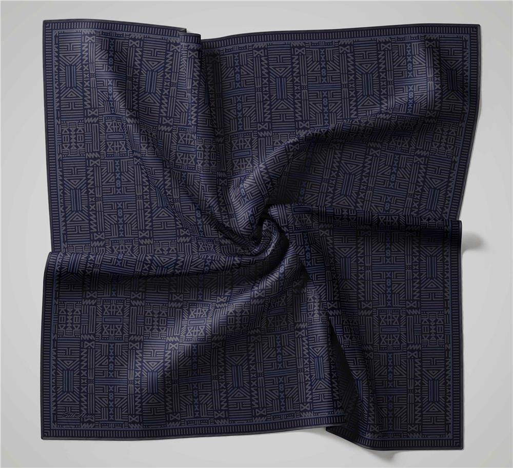 Pamuk Polyester Soft Eşarp Gece Mavisi Geometrik Desenli Kaymaz Tok Duruşlu 90x90