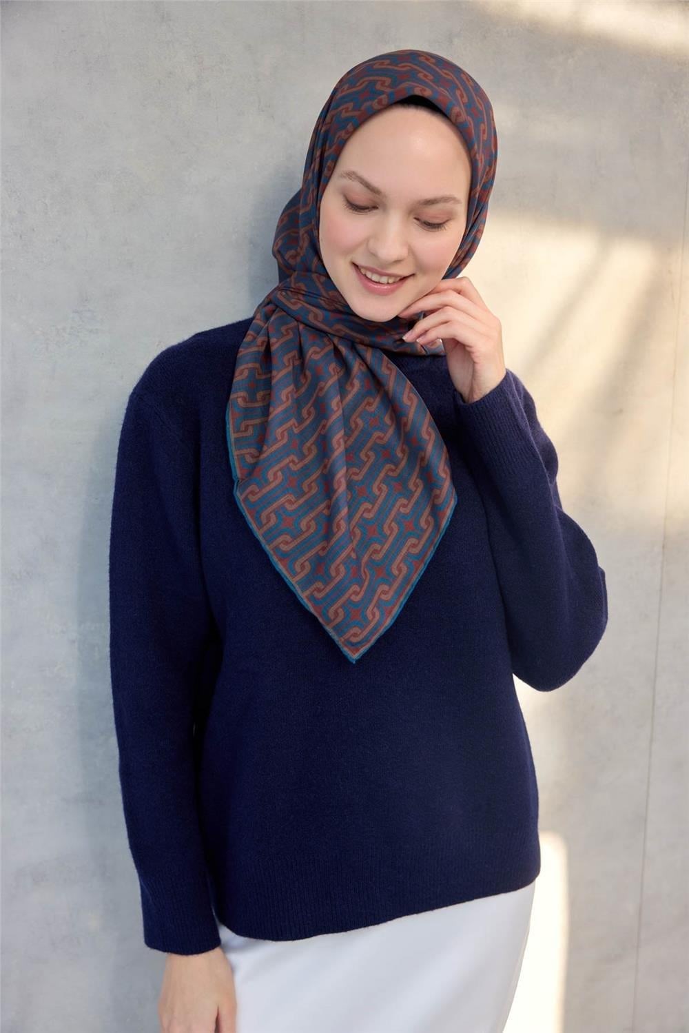 Pamuk Polyester Soft Eşarp Geometrik Desen Koyu Kiremit 90x90