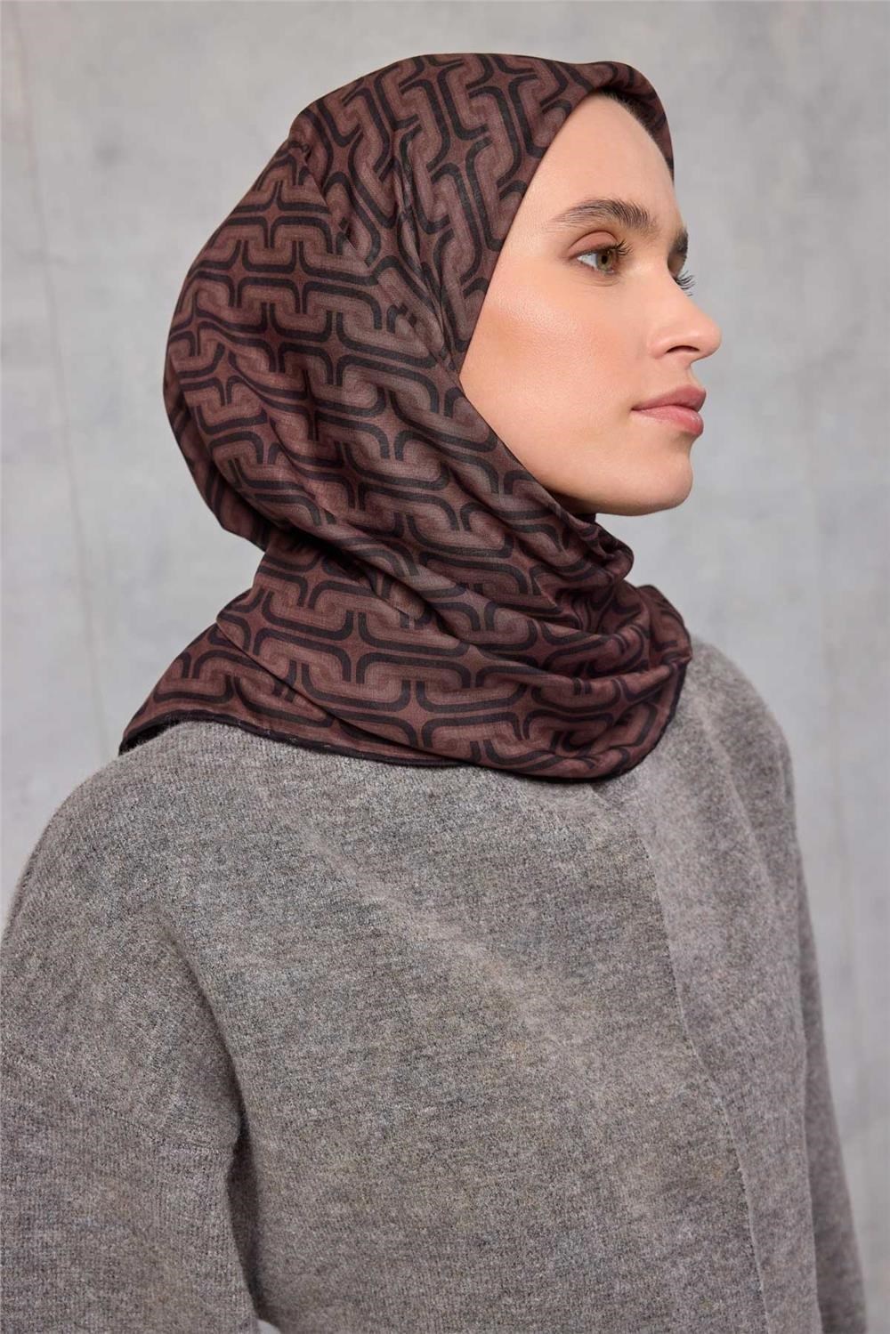 Pamuk Polyester Soft Eşarp Geometrik Desen Tarçın Kahve 90x90