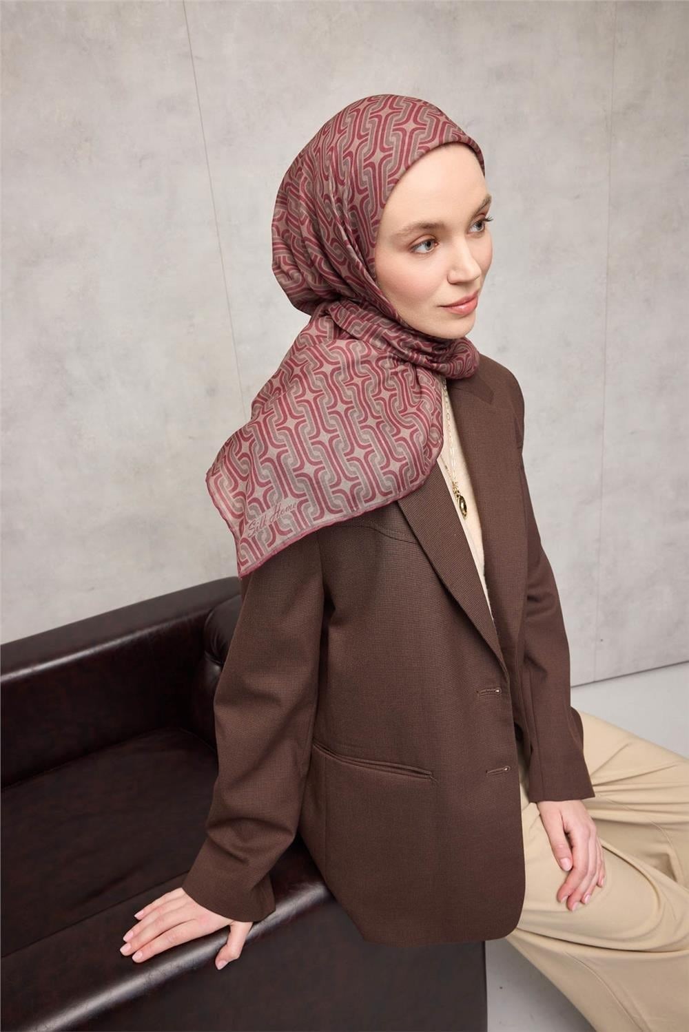 Pamuk Polyester Soft Eşarp Geometrik Desen Krem 90x90