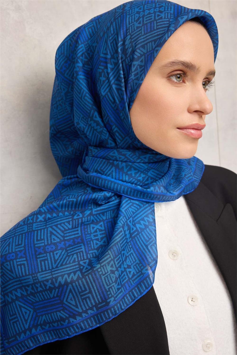 Pamuk Polyester Soft Eşarp Geometrik Desen Lacivert 90*90