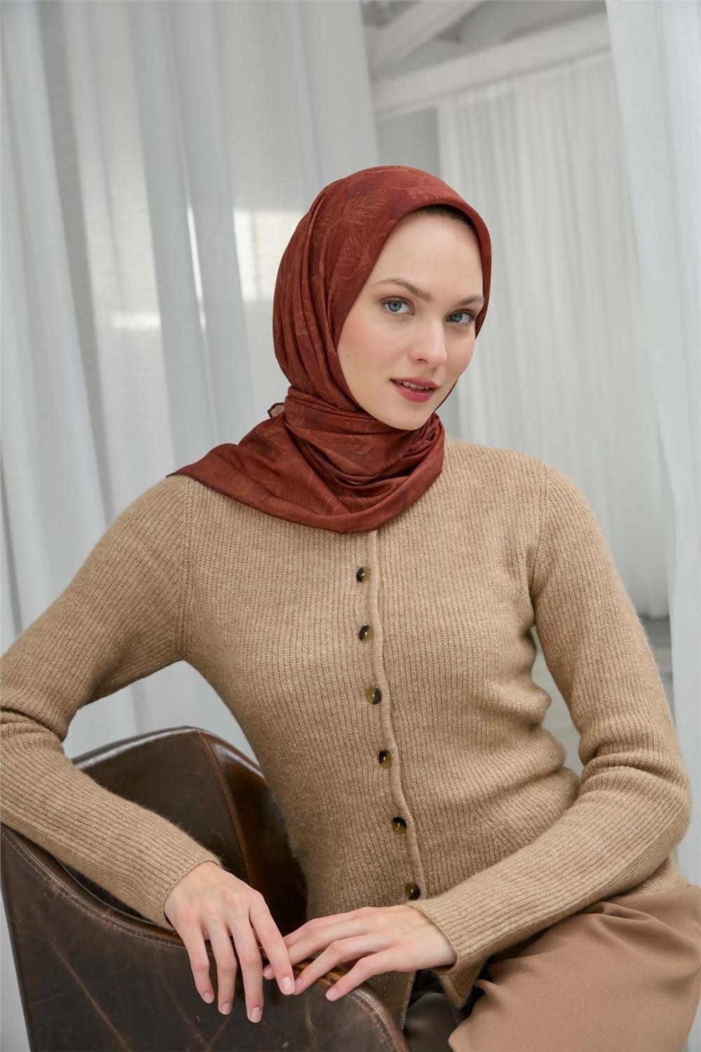 Pamuk Polyester Soft Eşarp Kırmızı Yaprak Desen 90*90