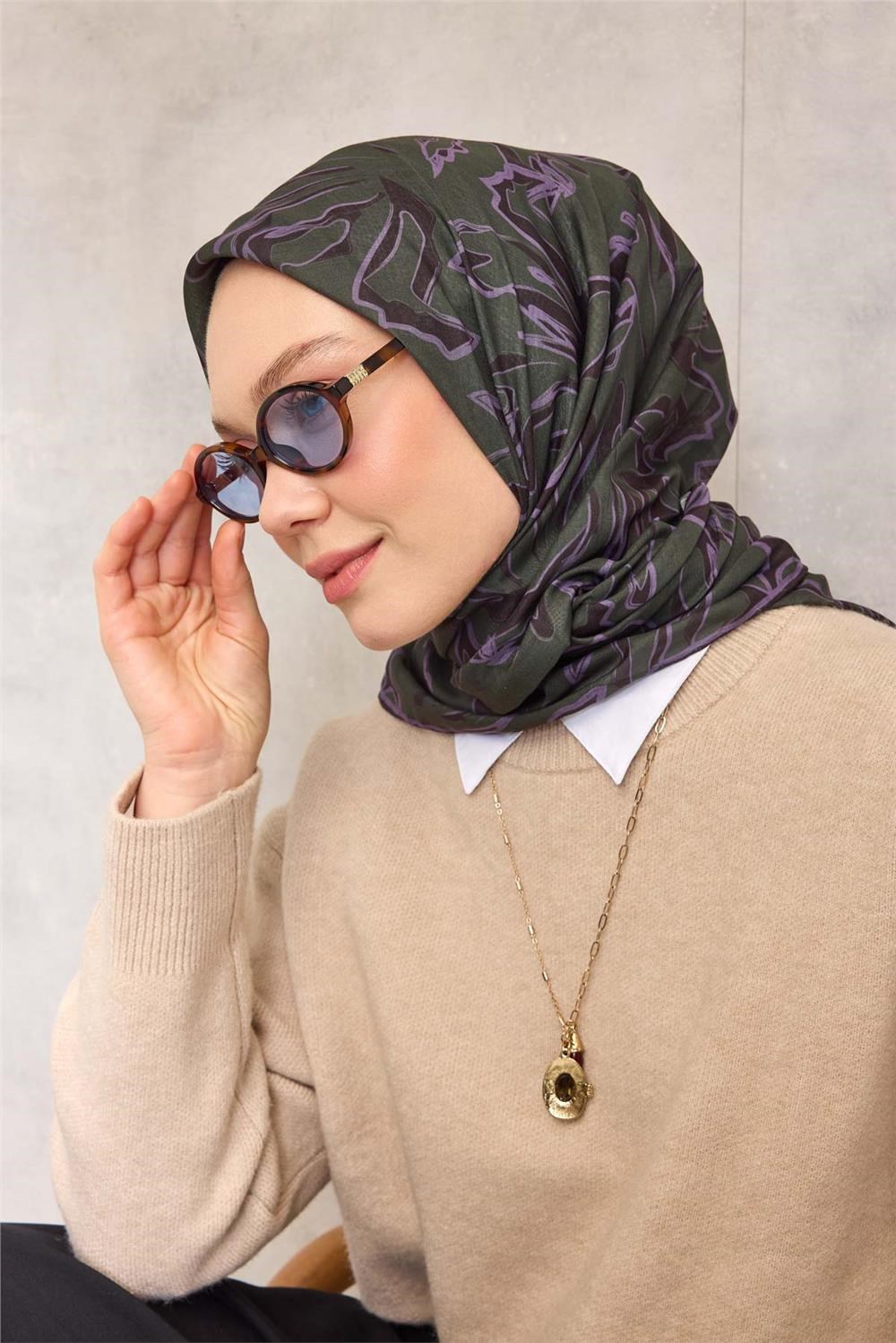 Pamuk Polyester Soft Eşarp Koyu Yeşil Soyut Desenli Tok Duruşlu 90x90