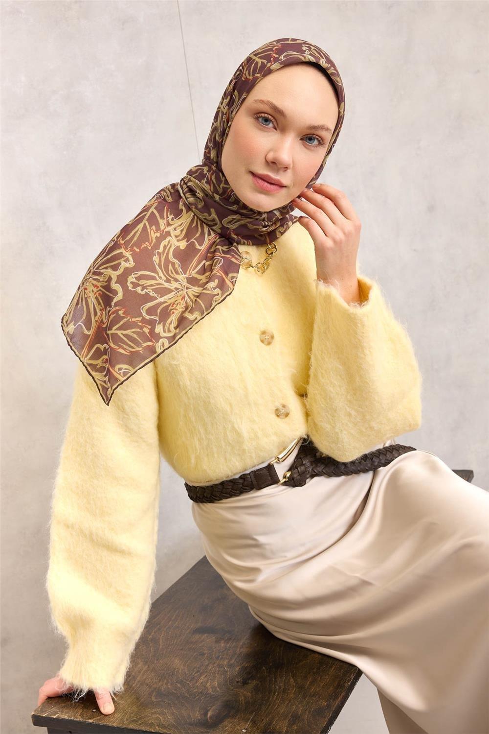 Pamuk Polyester Soft Eşarp Lilyum Desen Açık Kahverengi 90x90