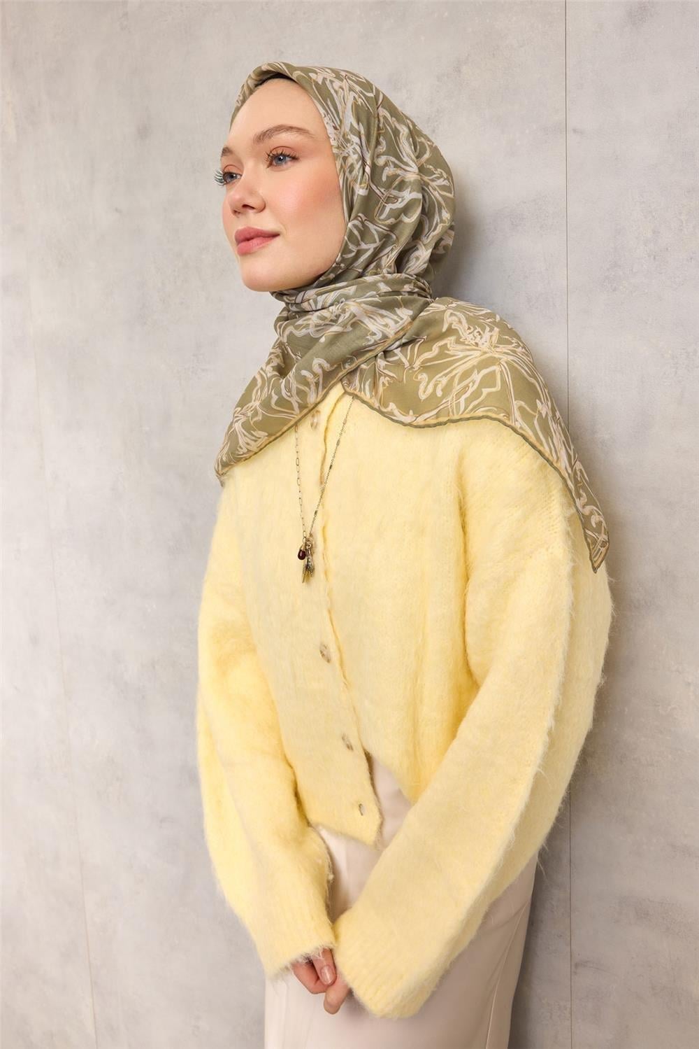 Pamuk Polyester Soft Eşarp Lilyum Desen Haki 90x90