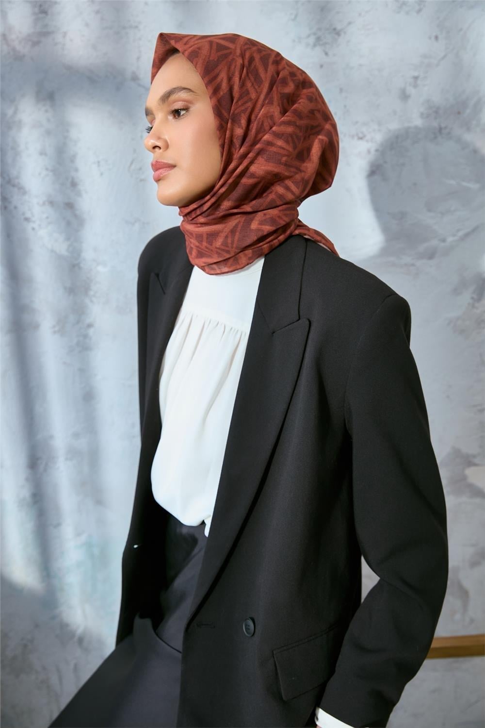 Pamuk Polyester Soft Eşarp Taba Geometrik Desen 90*90