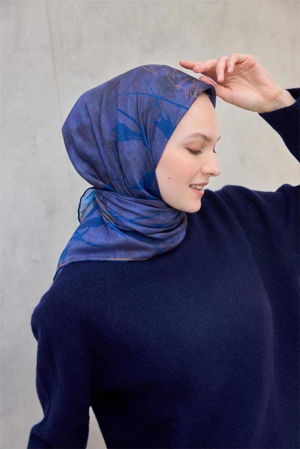 Pamuk Polyester Soft Eşarp Yaprak Desen Violet 90x90