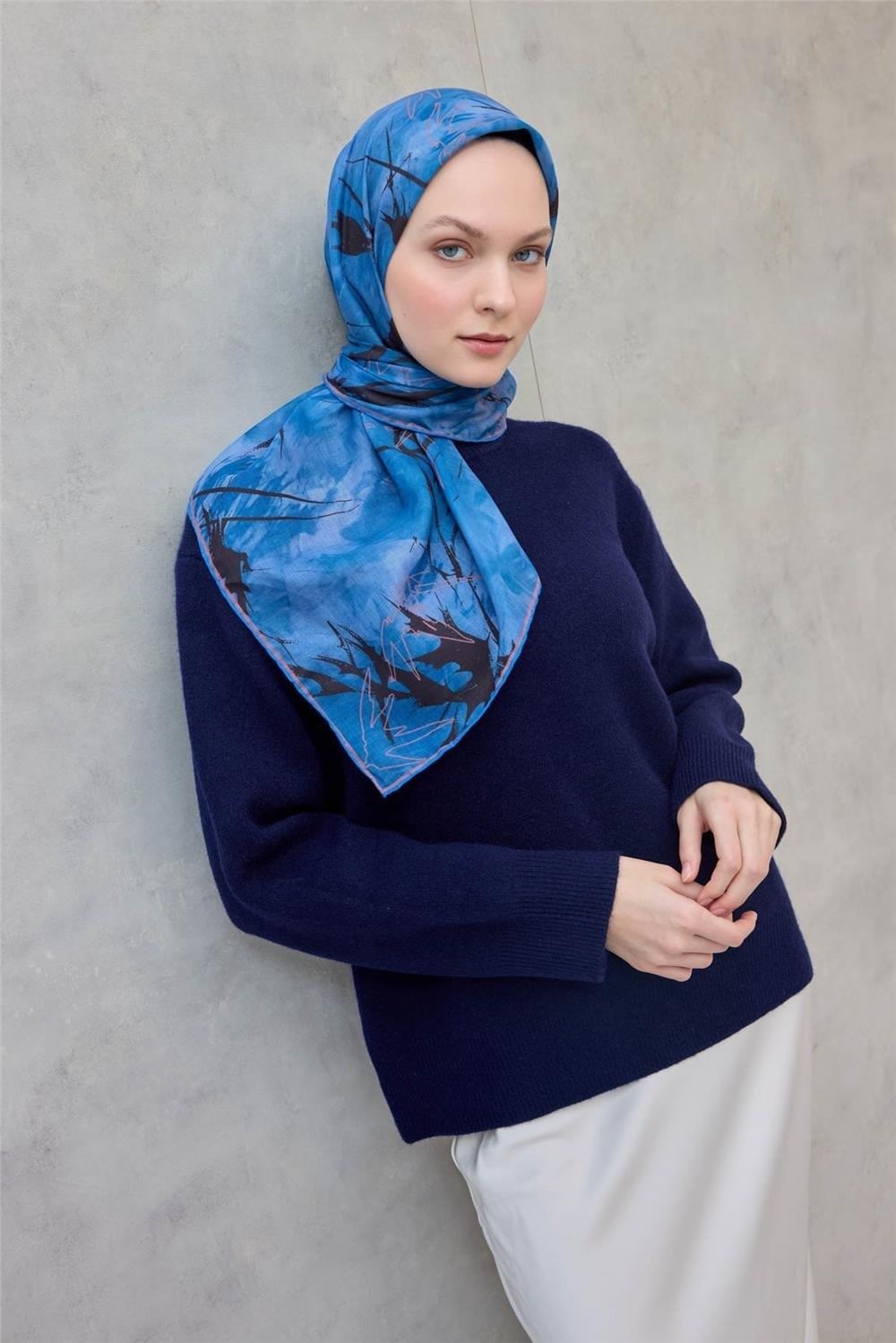Pamuk Polyester Soft Eşarp Yaprak Desen Mavi 90x90