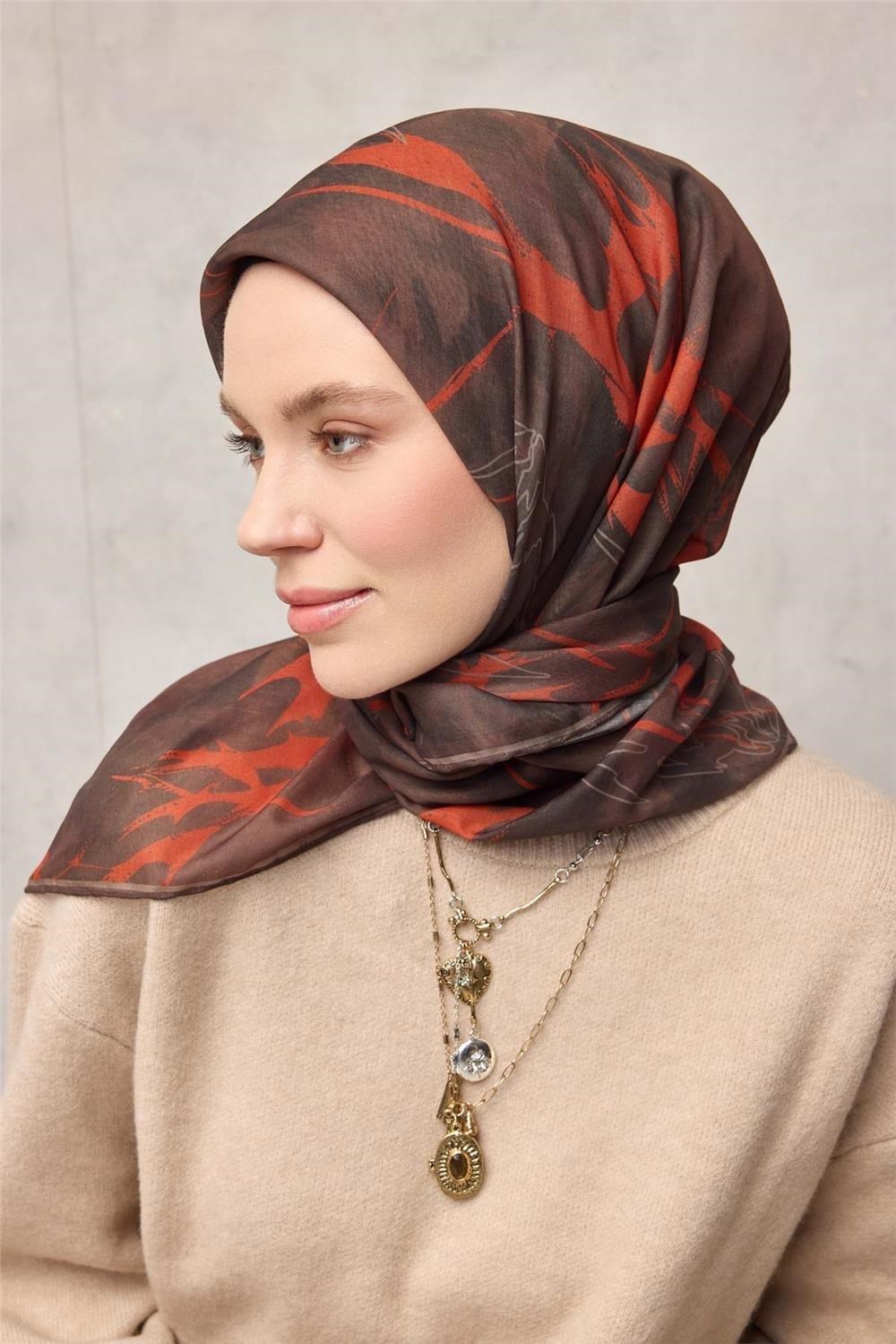 Pamuk Polyester Soft Eşarp Yaprak Desen Kahverengi 90x90