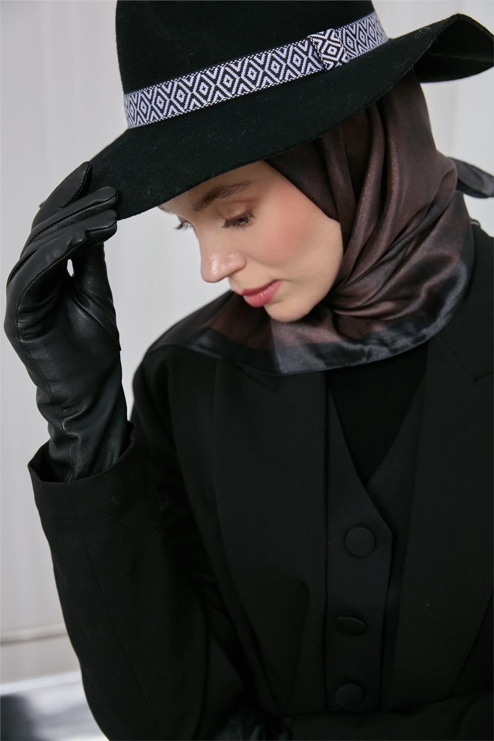 Polyester Karışımlı Shiny Eşarp Acı Kahve Etnik Desenli Parlak Dokulu 90x90