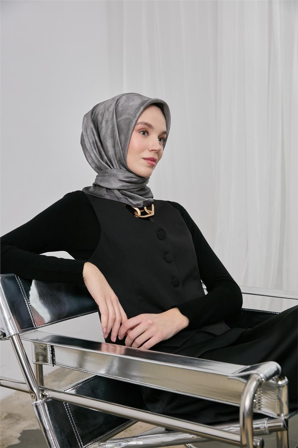 Polyester Karışımlı Shiny Eşarp Gümüş Etnik Desenli Parlak Dokulu 90x90