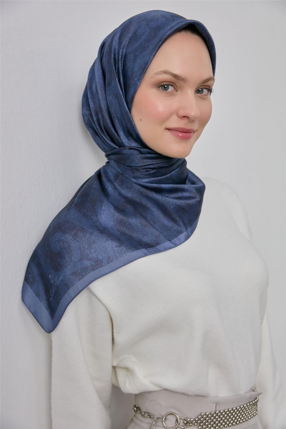 Polyester Karışımlı Shiny Eşarp İndigo Etnik Desenli Parlak Dokulu 90x90