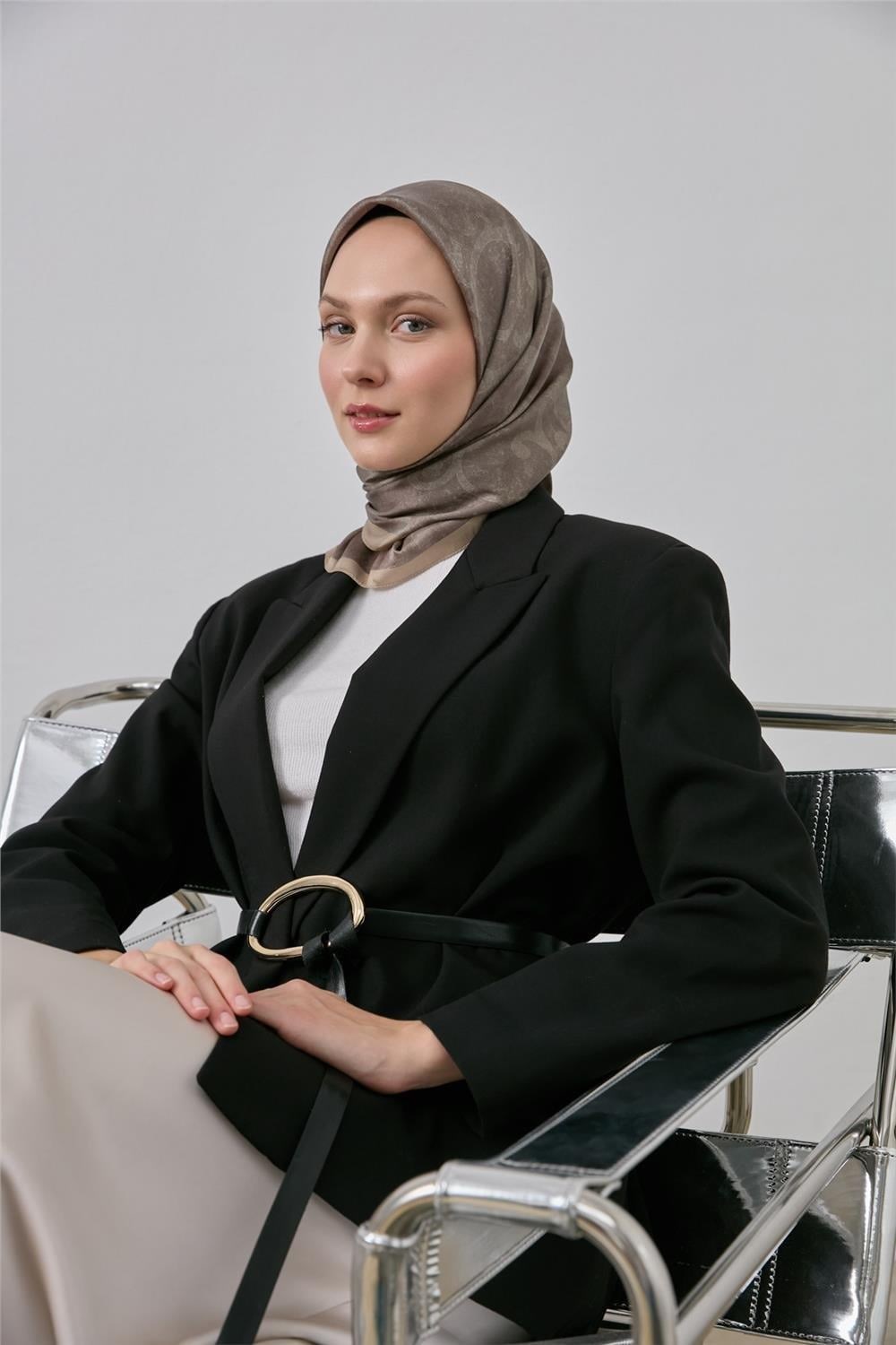 Polyester Karışımlı Shiny Eşarp Vizon Etnik Desenli Parlak Dokulu 90x90