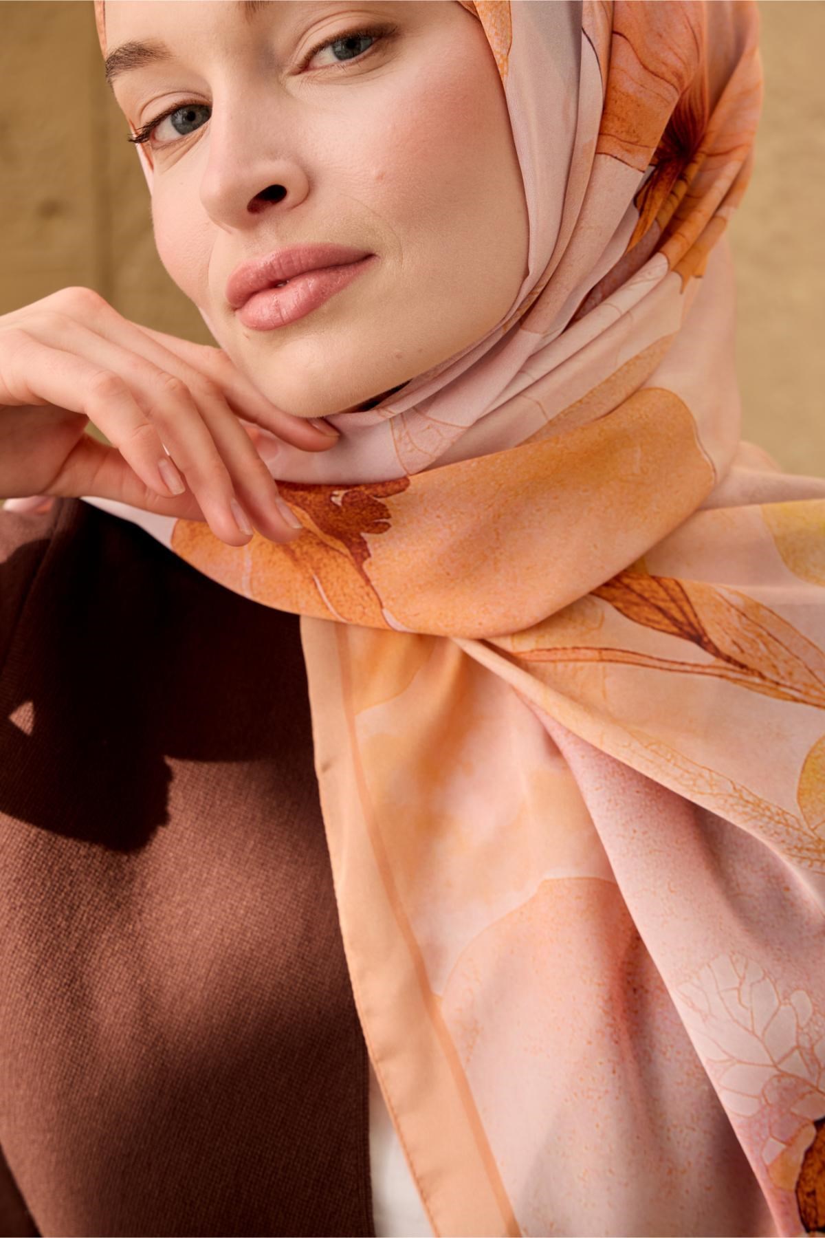 Polyester Velina Şal Pudra-Yavruağzı-Gold Desenli Parlak Dokulu Hafif 190x70
