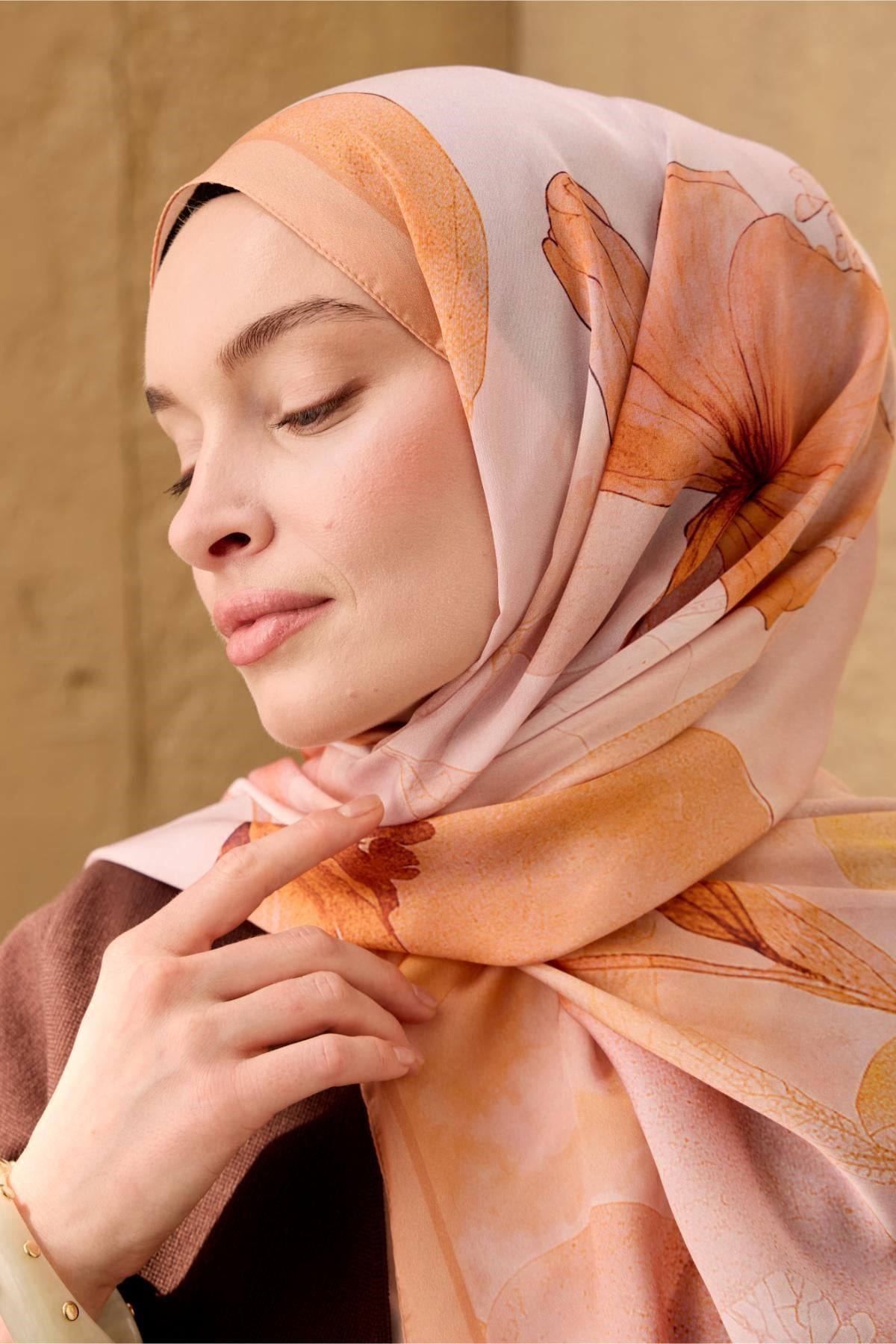 Polyester Velina Şal Pudra-Yavruağzı-Gold Desenli Parlak Dokulu Hafif 190x70
