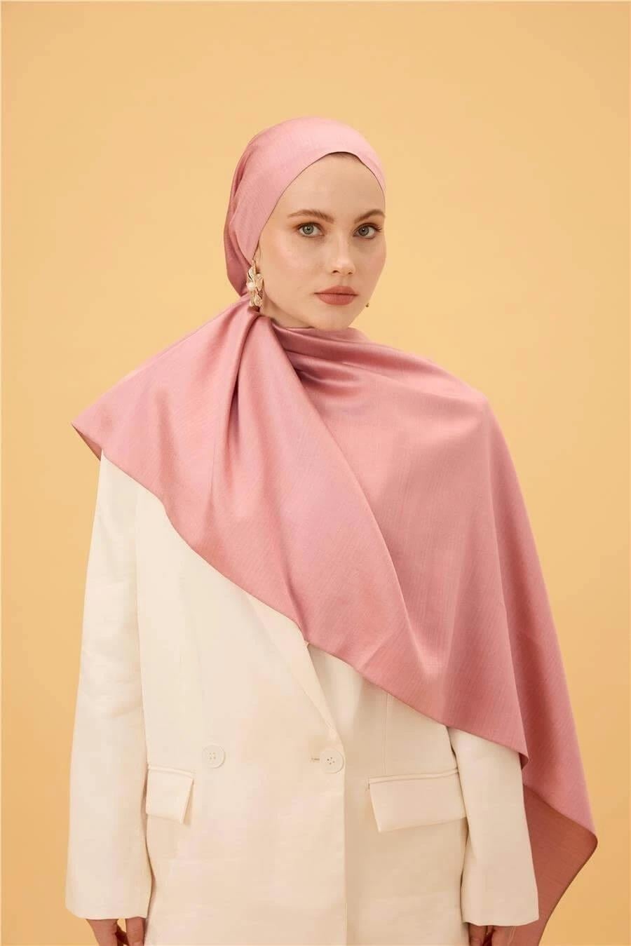 Pudra Pembe Düz Çift Taraflı İpek Şal Modeli