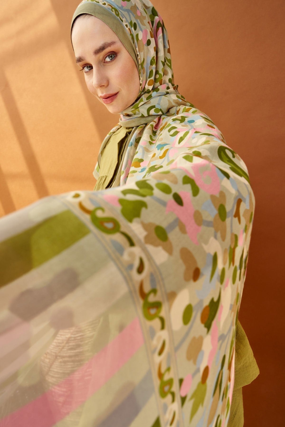 Riva Şal Tencel Botanical Floral Küf Yeşili
