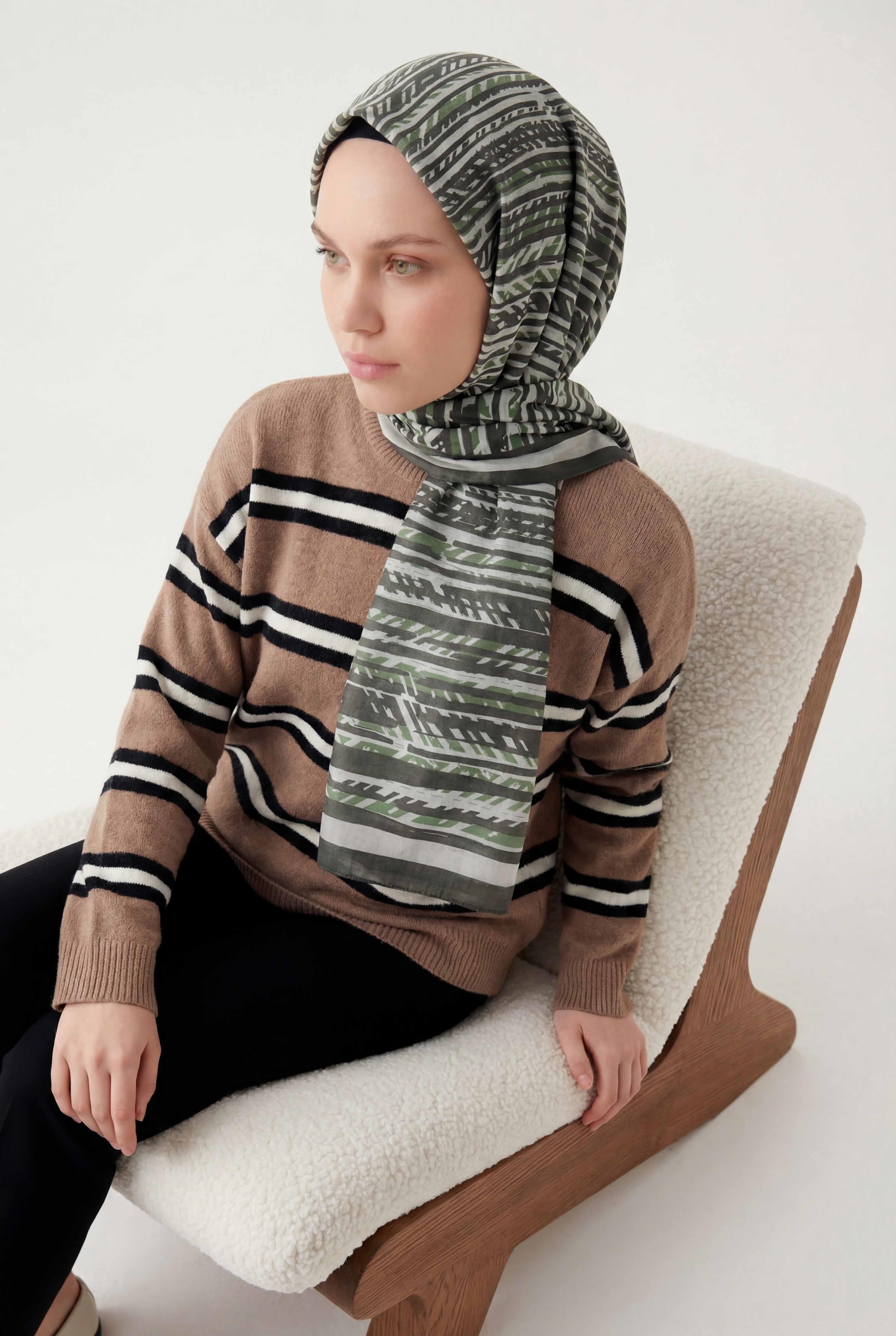 Şerit Desen Koyu Yeşil 75X195 Soft Şal