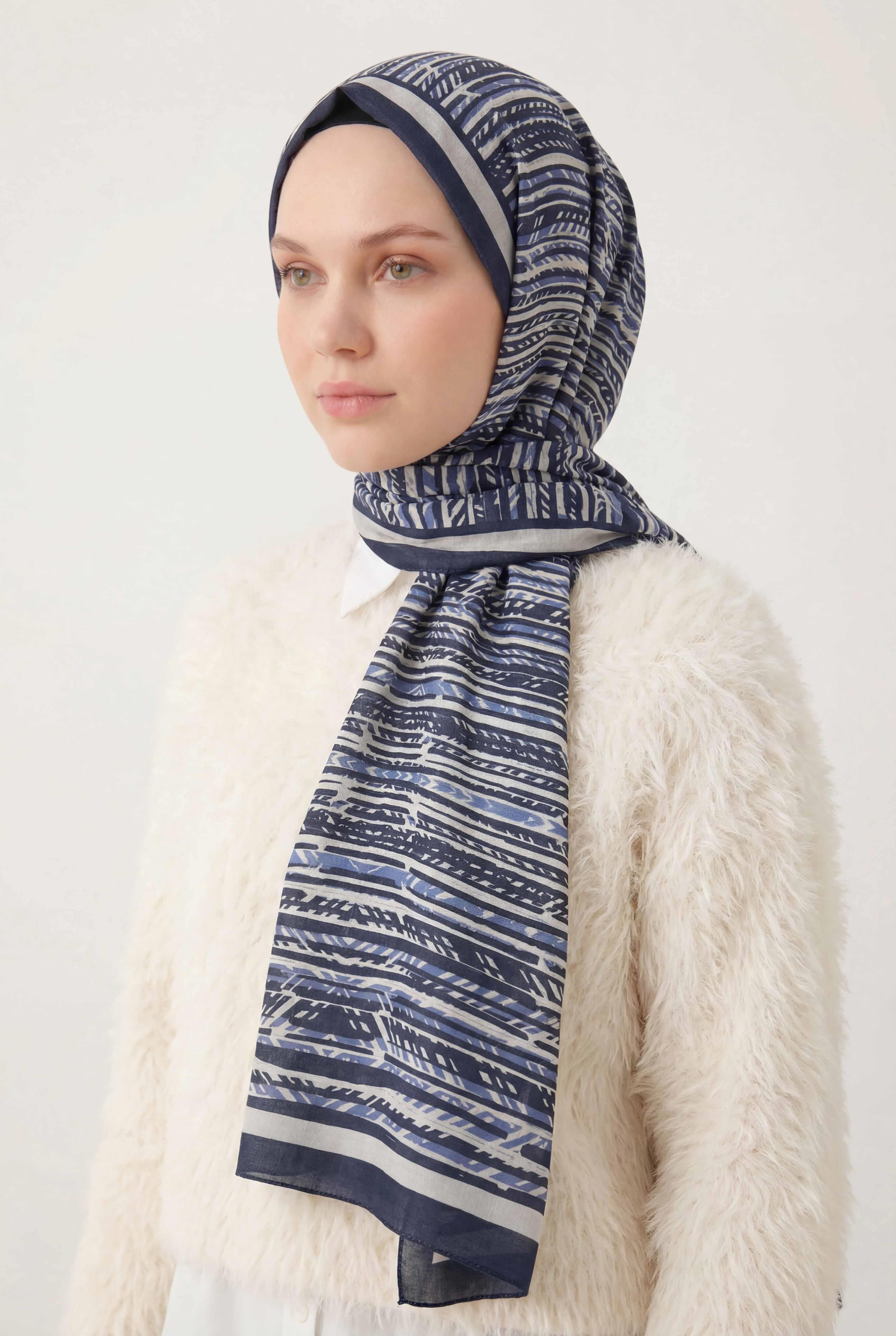 Şerit Desen Lacivert  75X195 Soft Şal