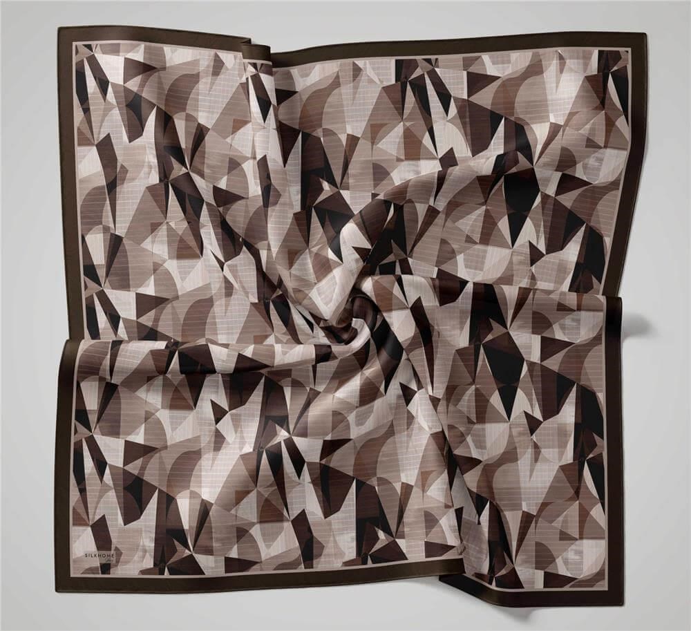 Shiny Dokulu Eşarp Koyu Füme Mocha Tonlu Geometrik Desenli Su Tutmaz Parlak 90x90