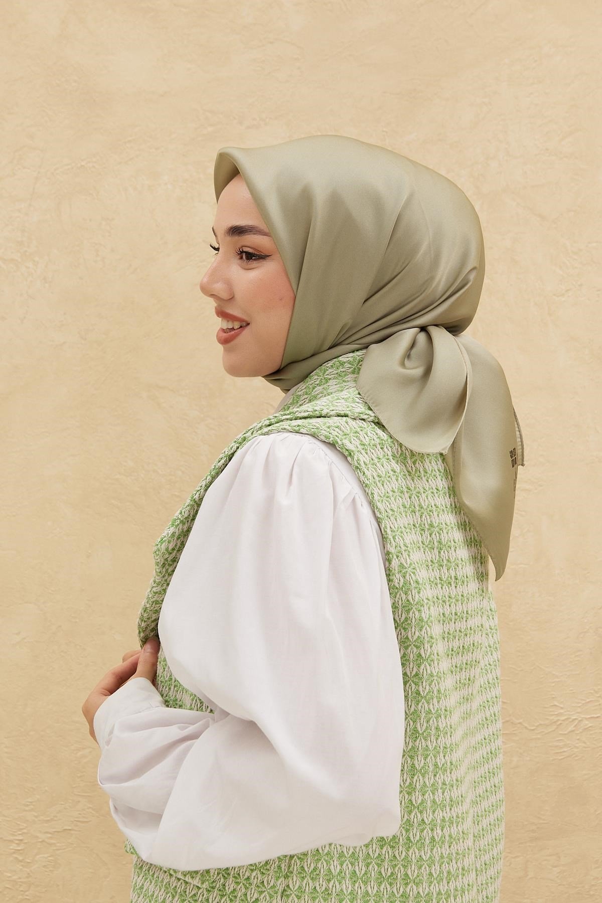 Silk Home Düz SHiny Eşarp 75006-32