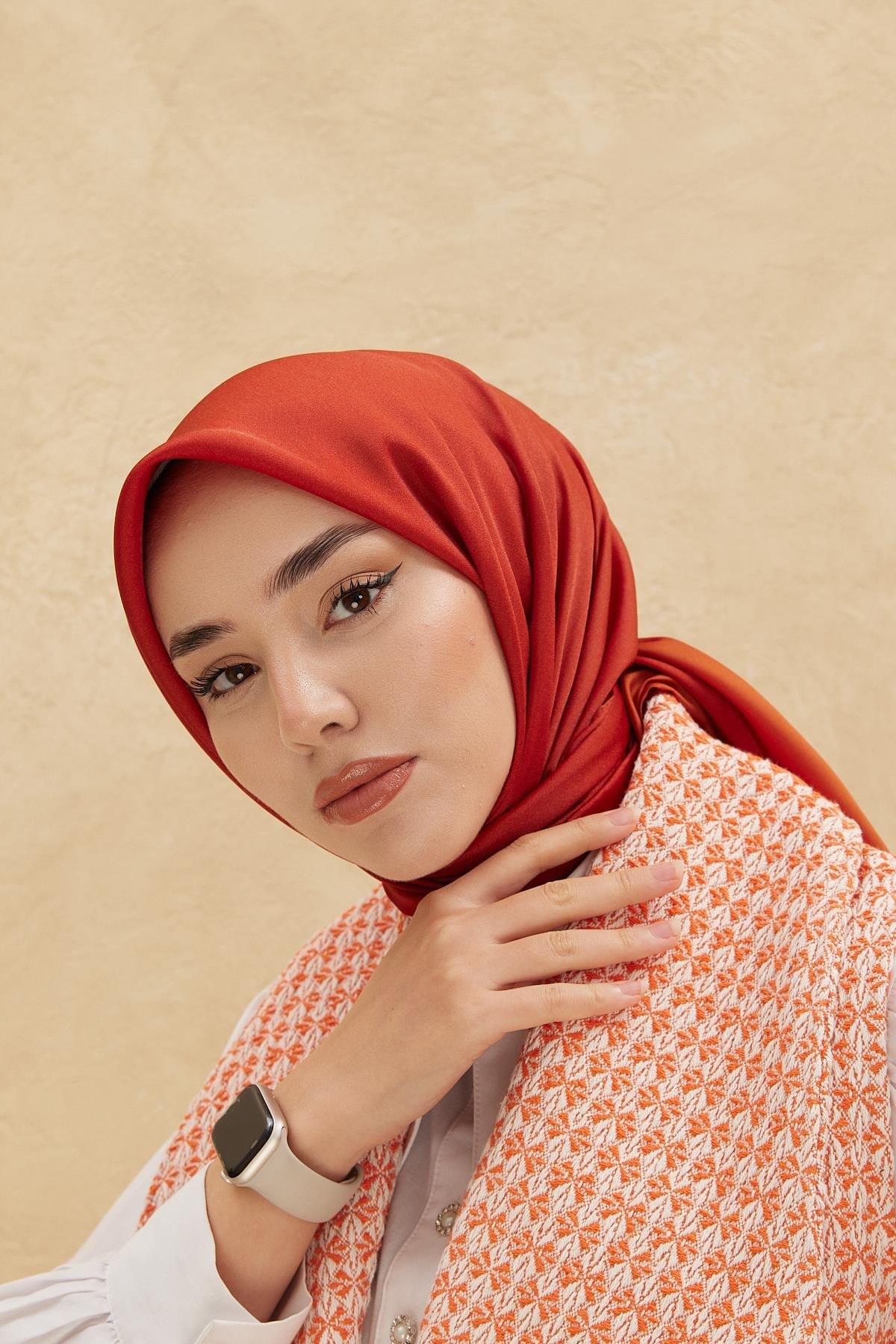 Silk Home Düz SHiny Eşarp 75006-36