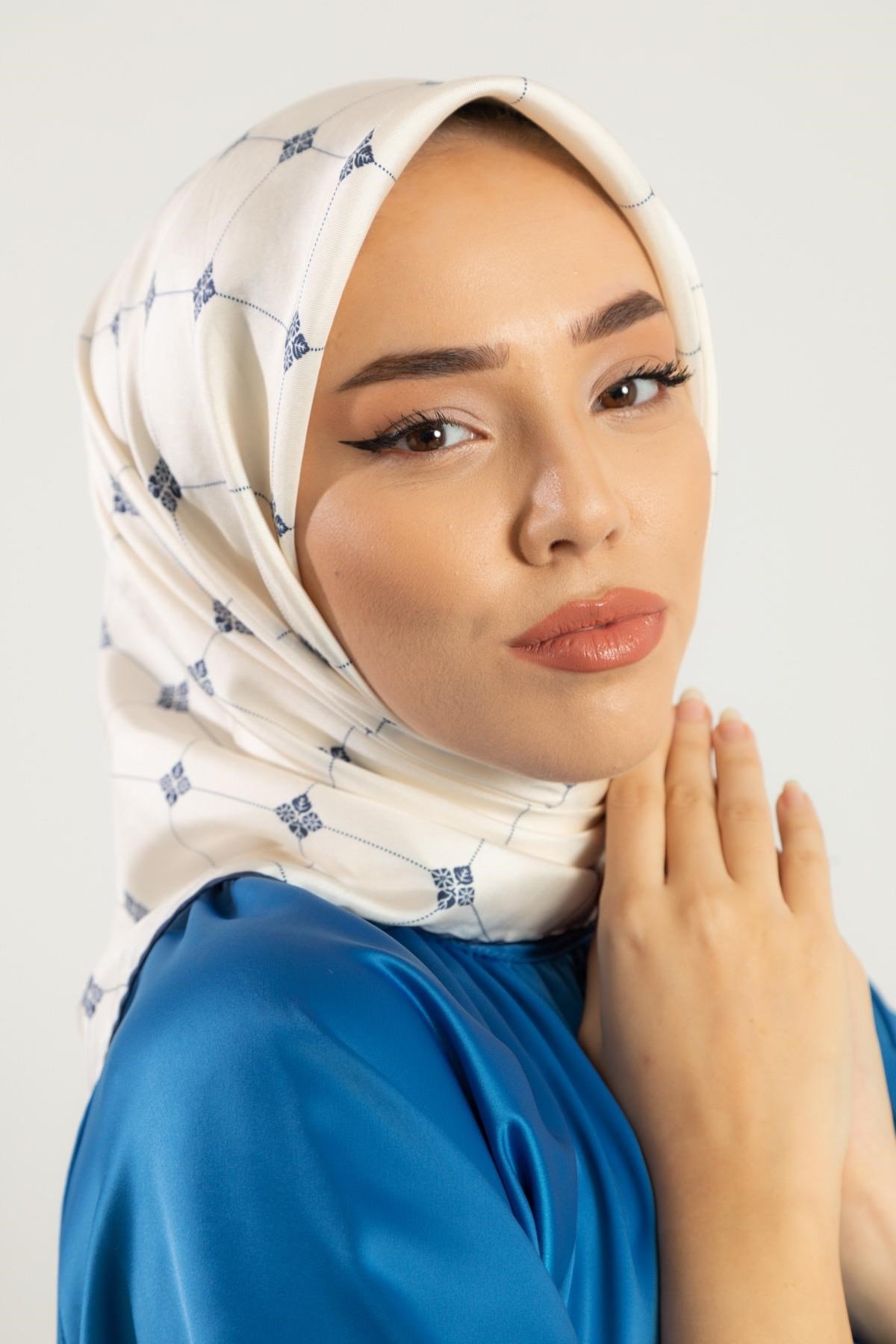 Silk Home Sura (Saten) İpek Eşarp 11392-S19