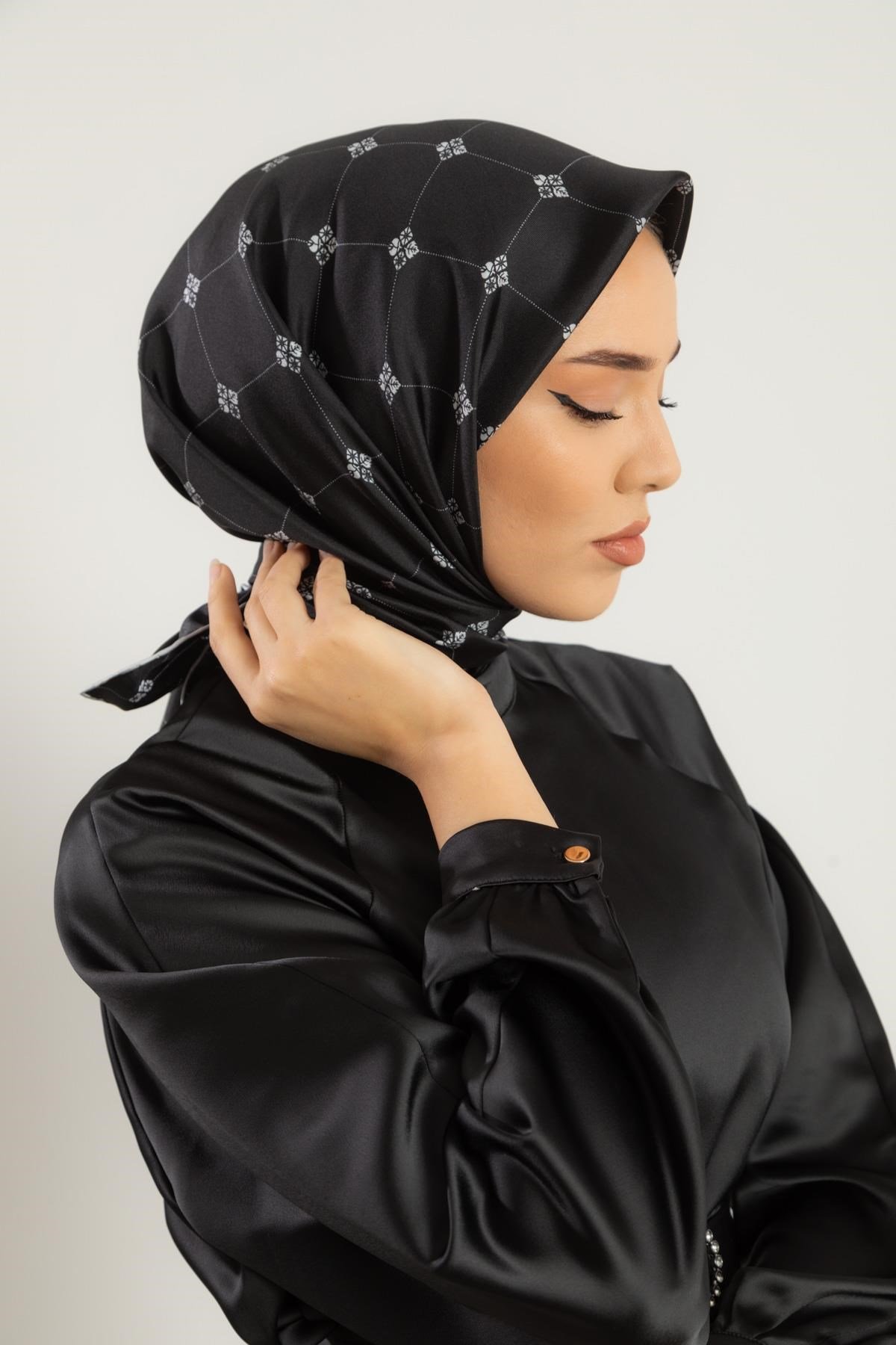 Silk Home Sura (Saten) İpek Eşarp 11392-S22