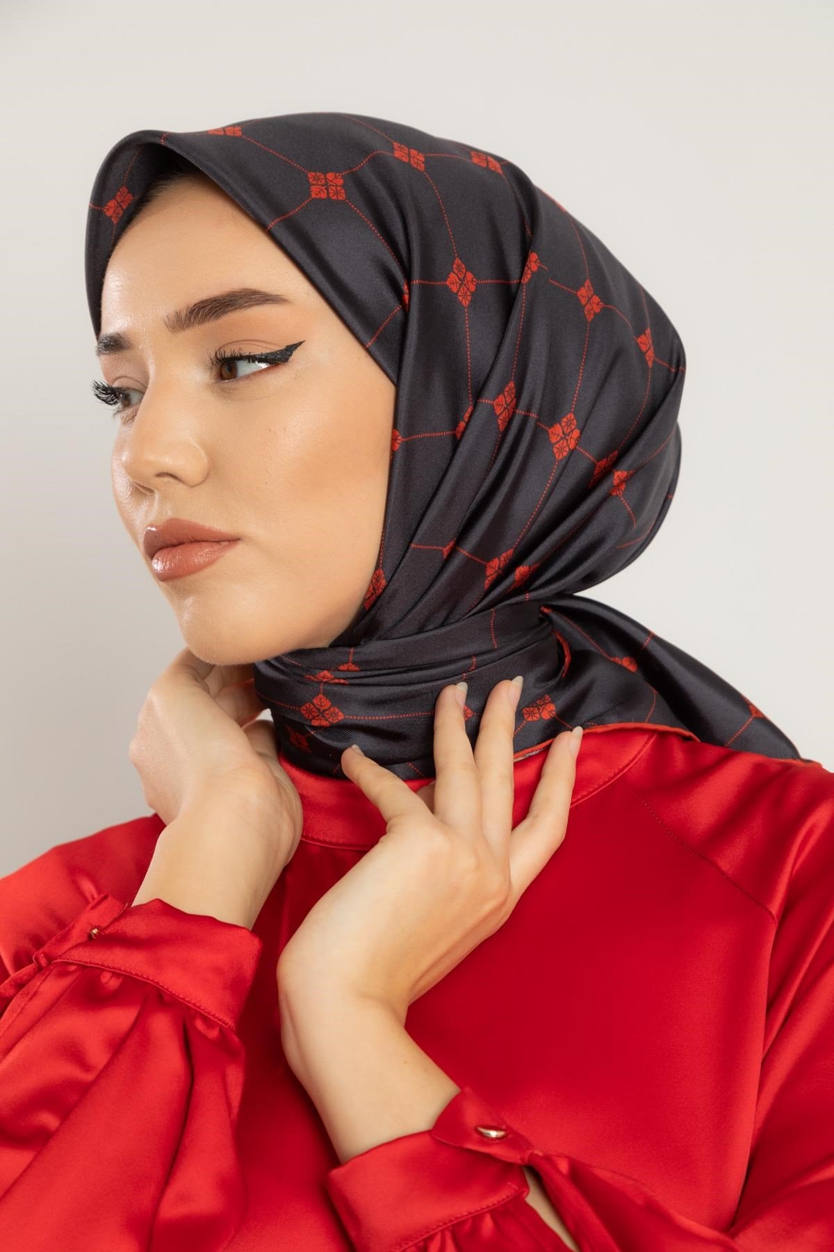 Silk Home Sura (Saten) İpek Eşarp 11392-S25
