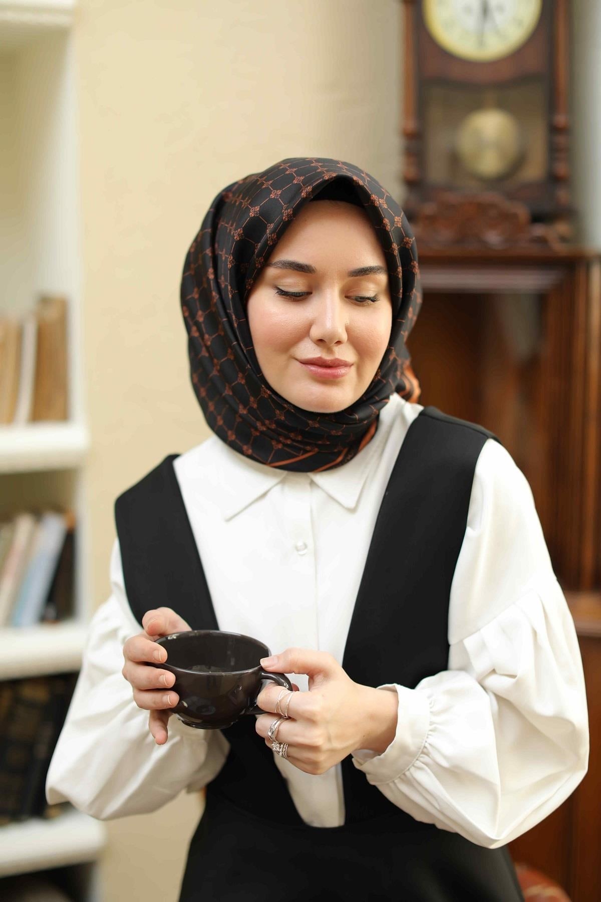 Silk Home Sura (Saten) İpek Eşarp 11393-S28