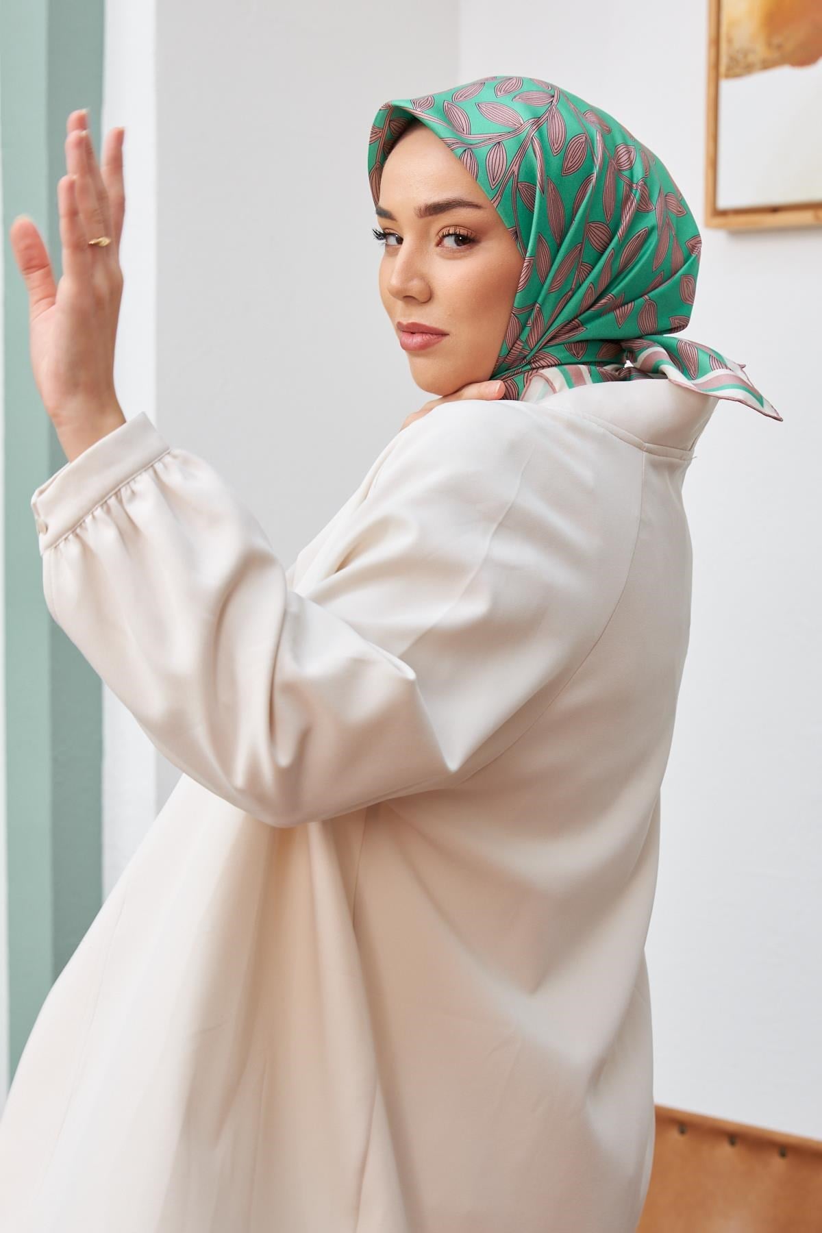 Silk Home Sura (Saten) İpek Eşarp 11397-S34