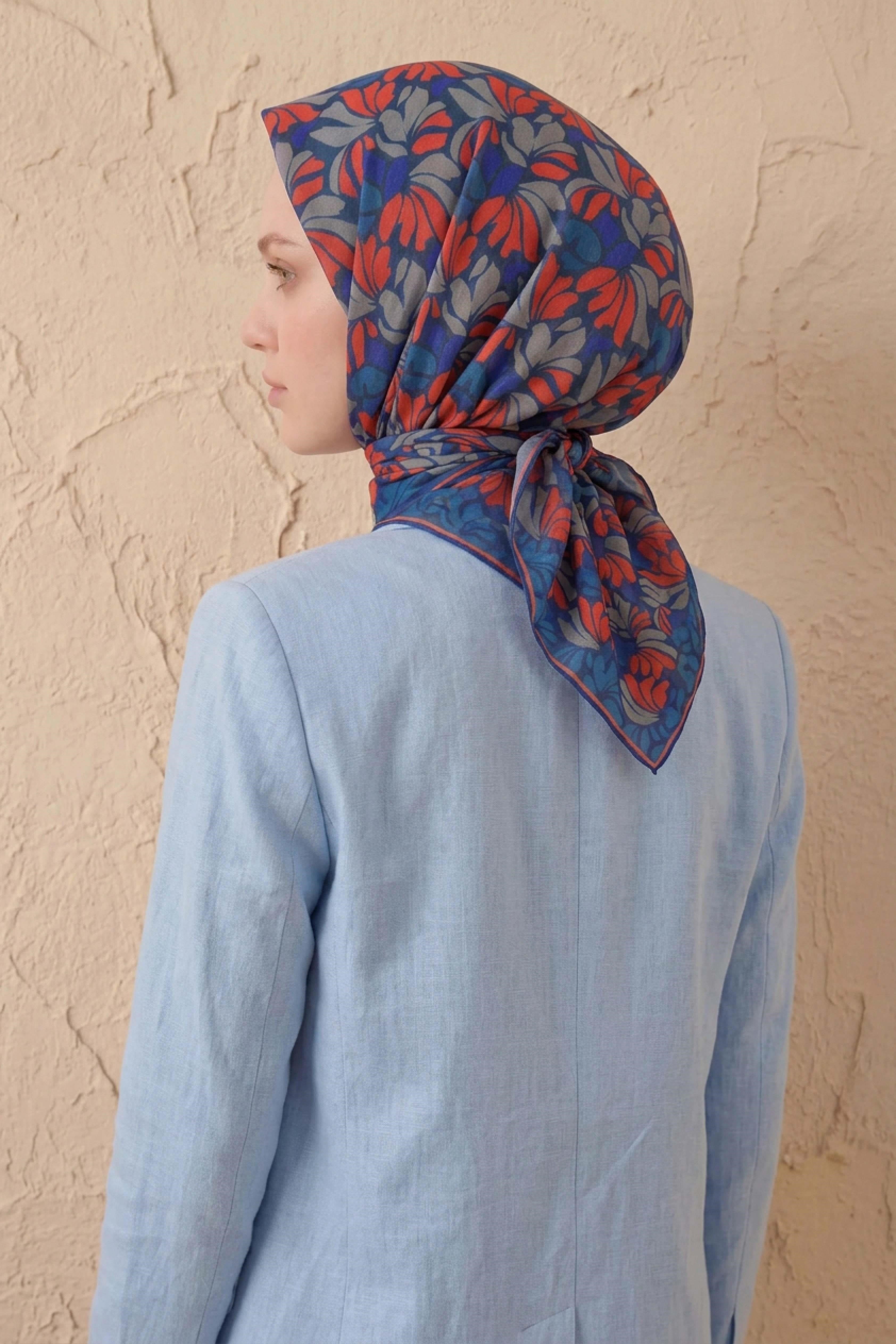 Soft Eşarp Floral Line Lacivert 90x90