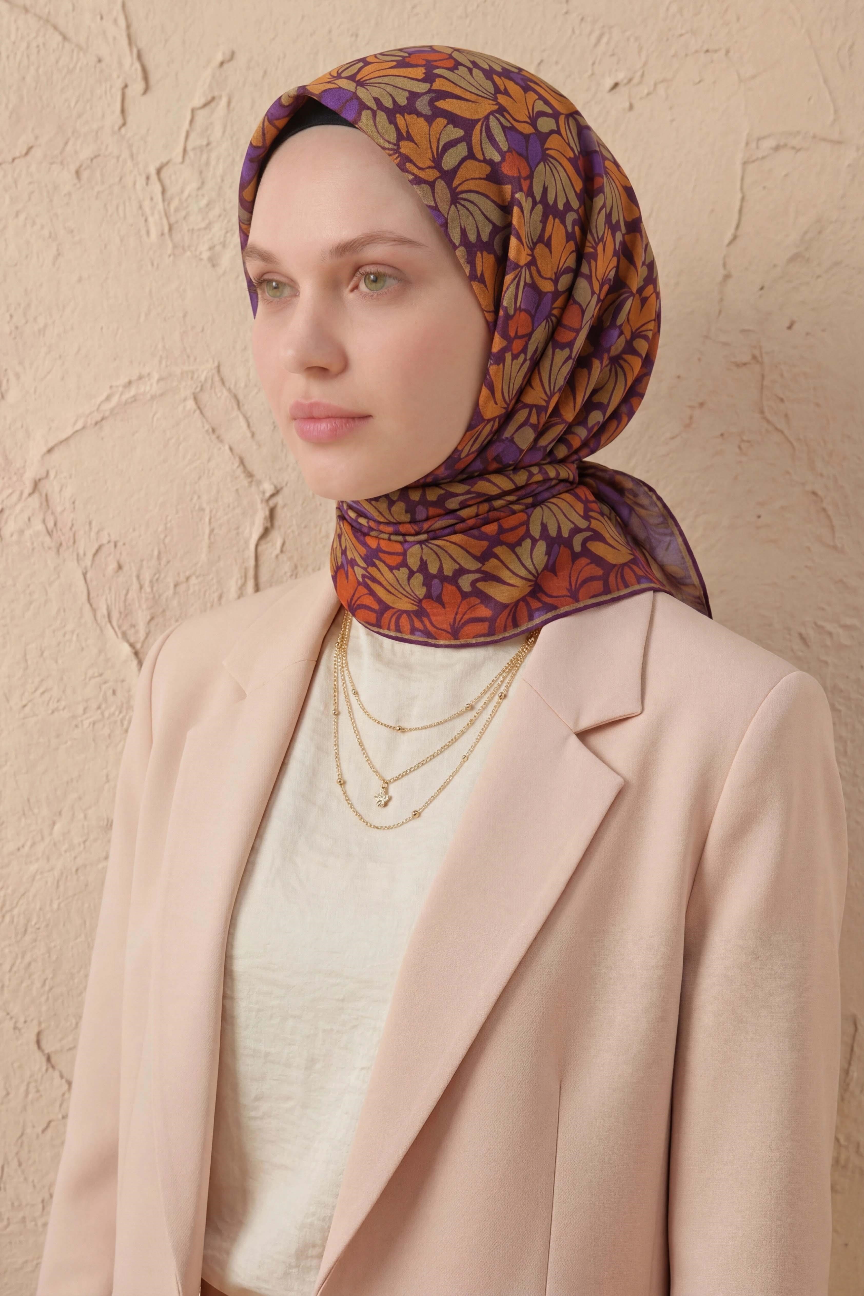 Soft Eşarp Floral Line Patlıcan Moru 90x90