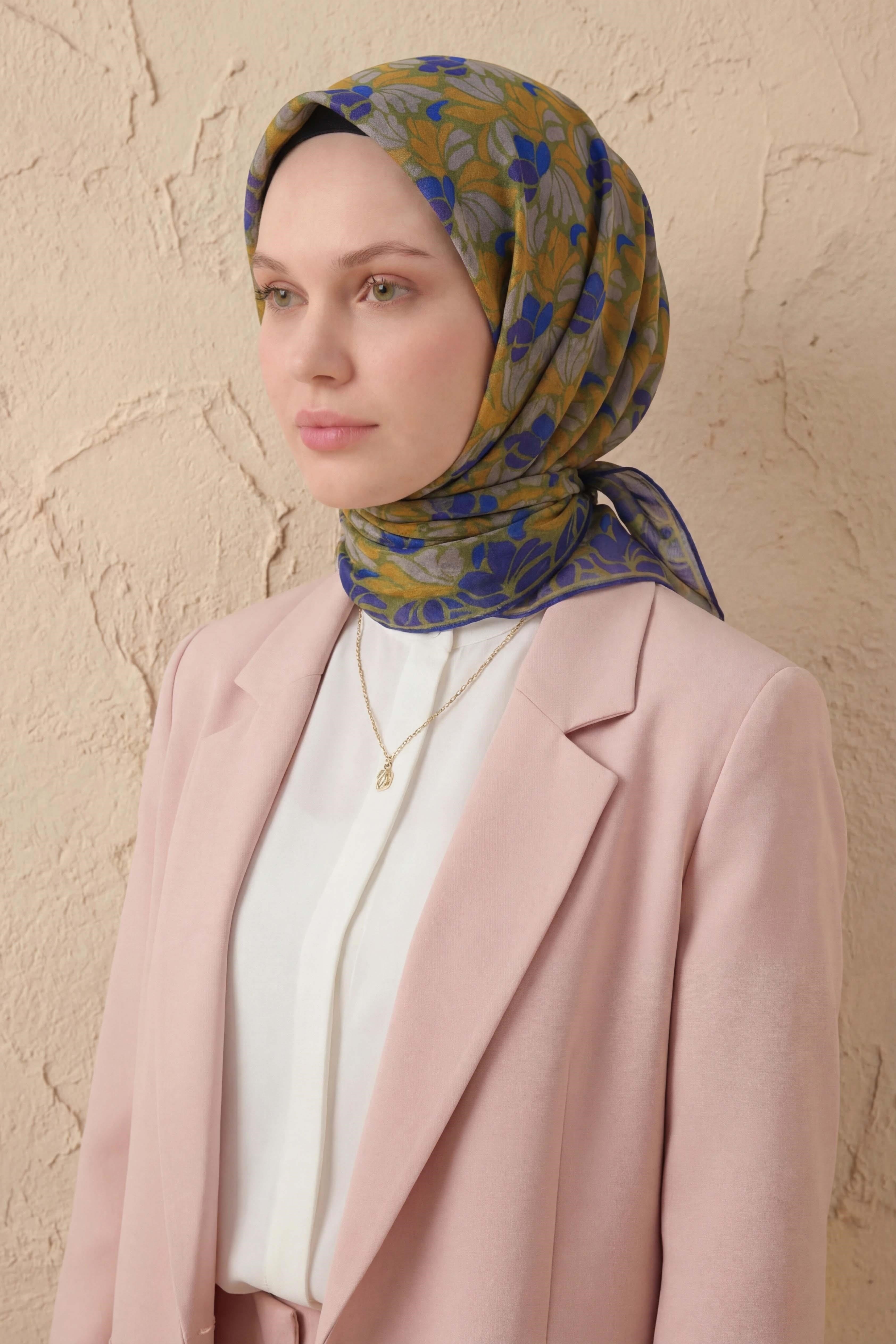 Soft Eşarp Floral Line Yeşil 90x90