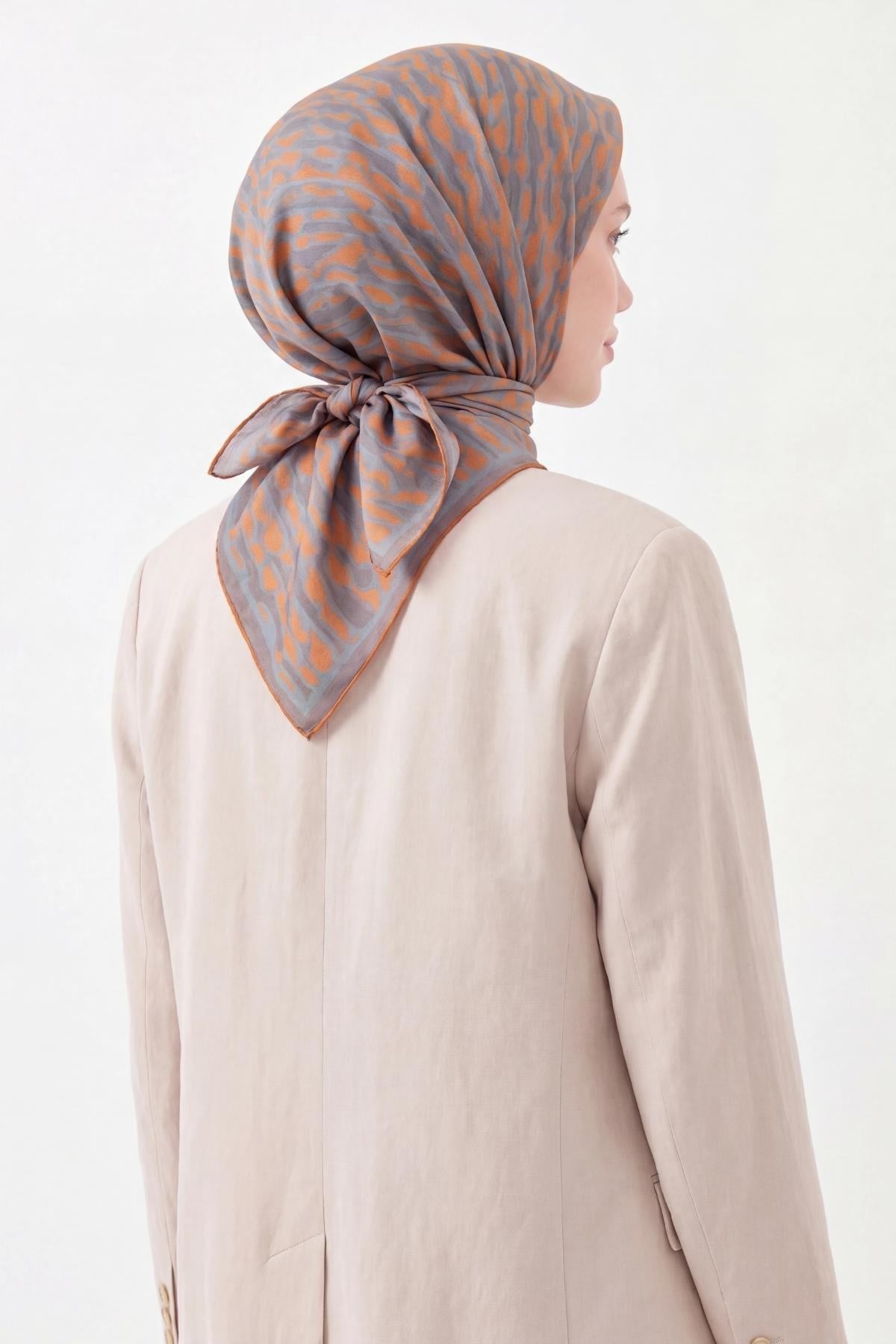 Soft Eşarp Flow Füme