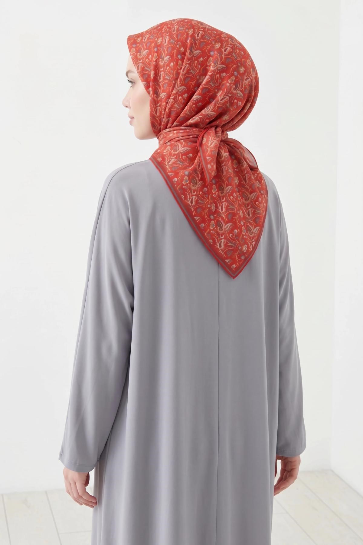 Soft Eşarp Garden Barlak Kırmızı 90x90