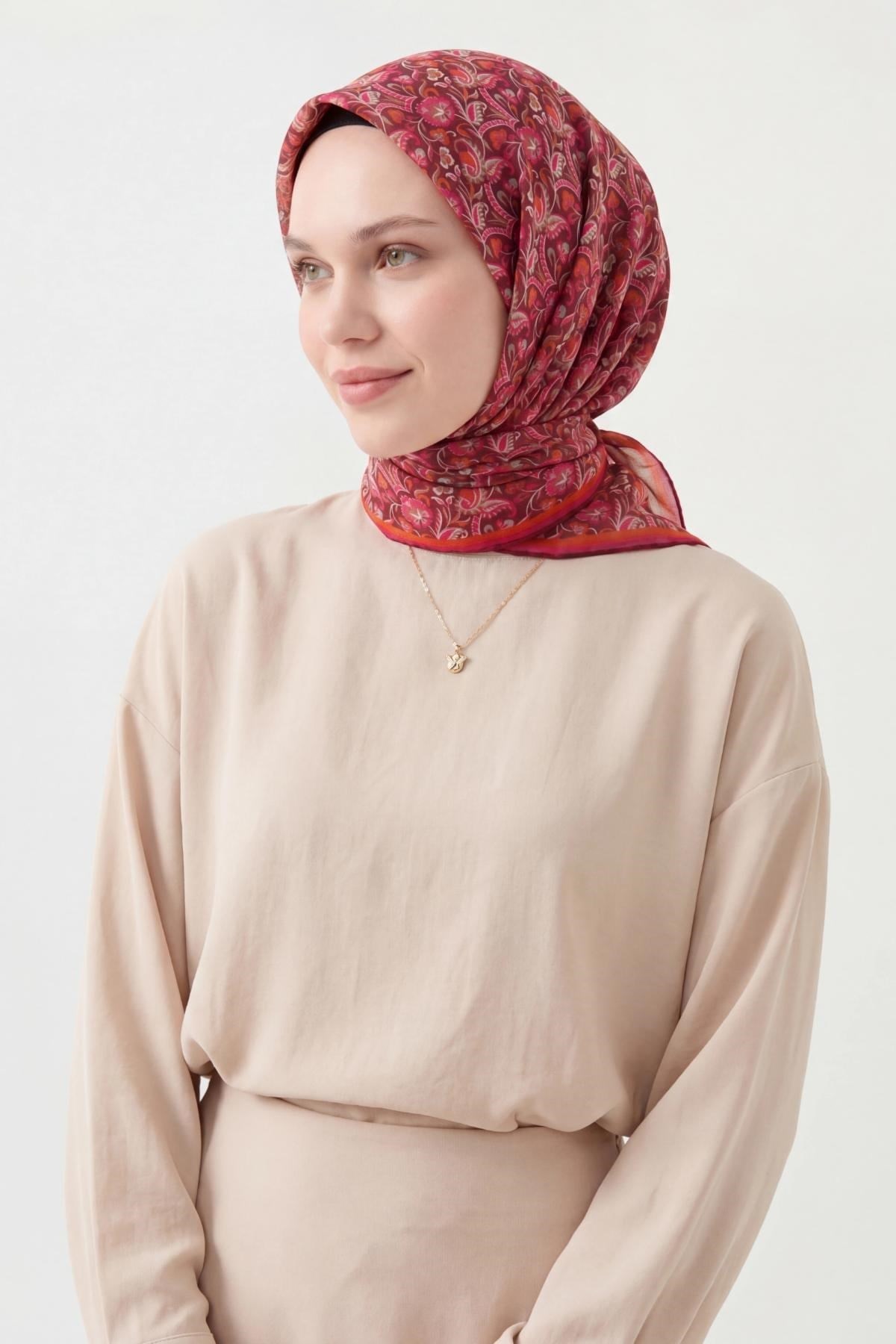 Soft Eşarp Garden Vişne 90x90