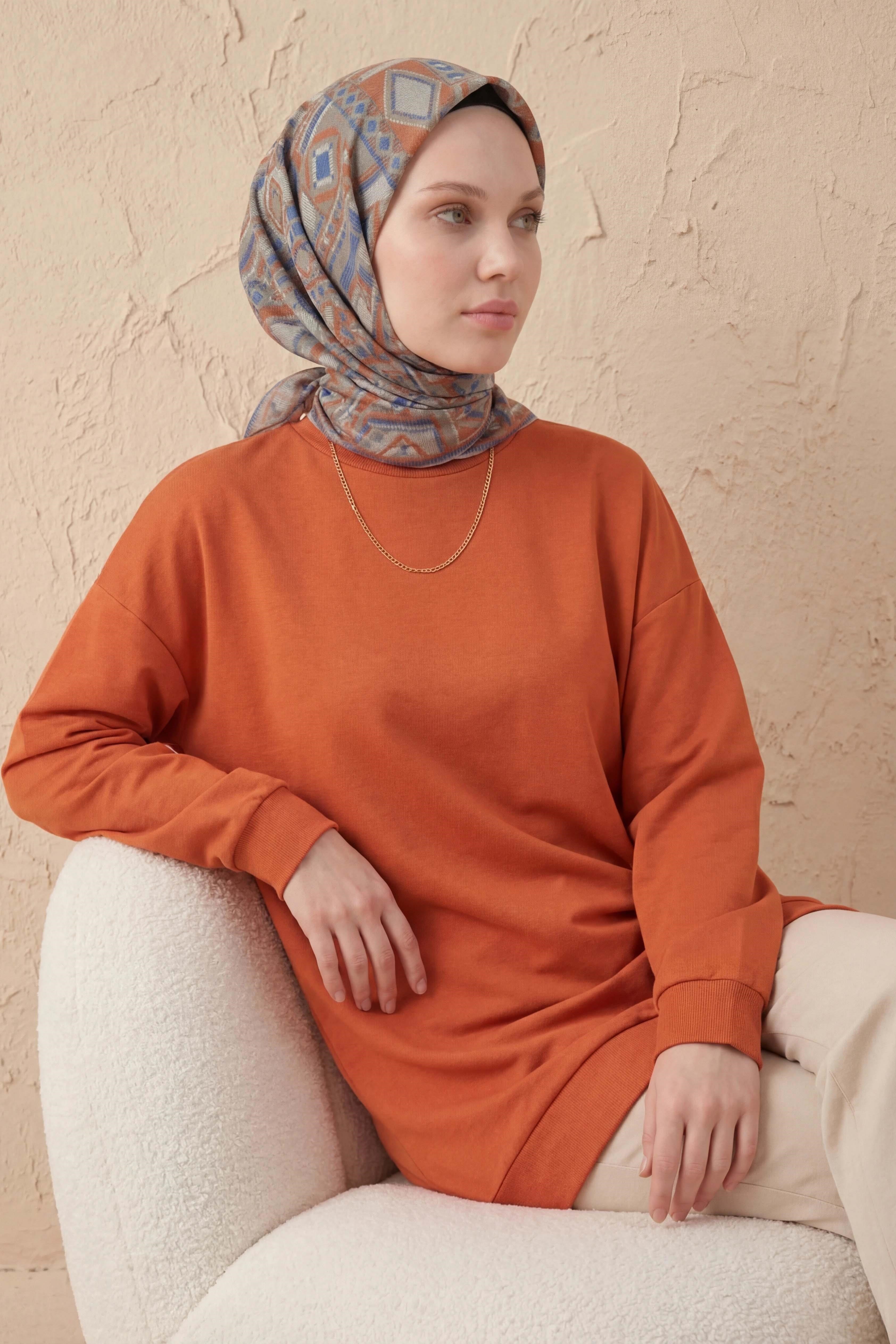 Soft Eşarp Geometrik Desen Açık Gri 90x90