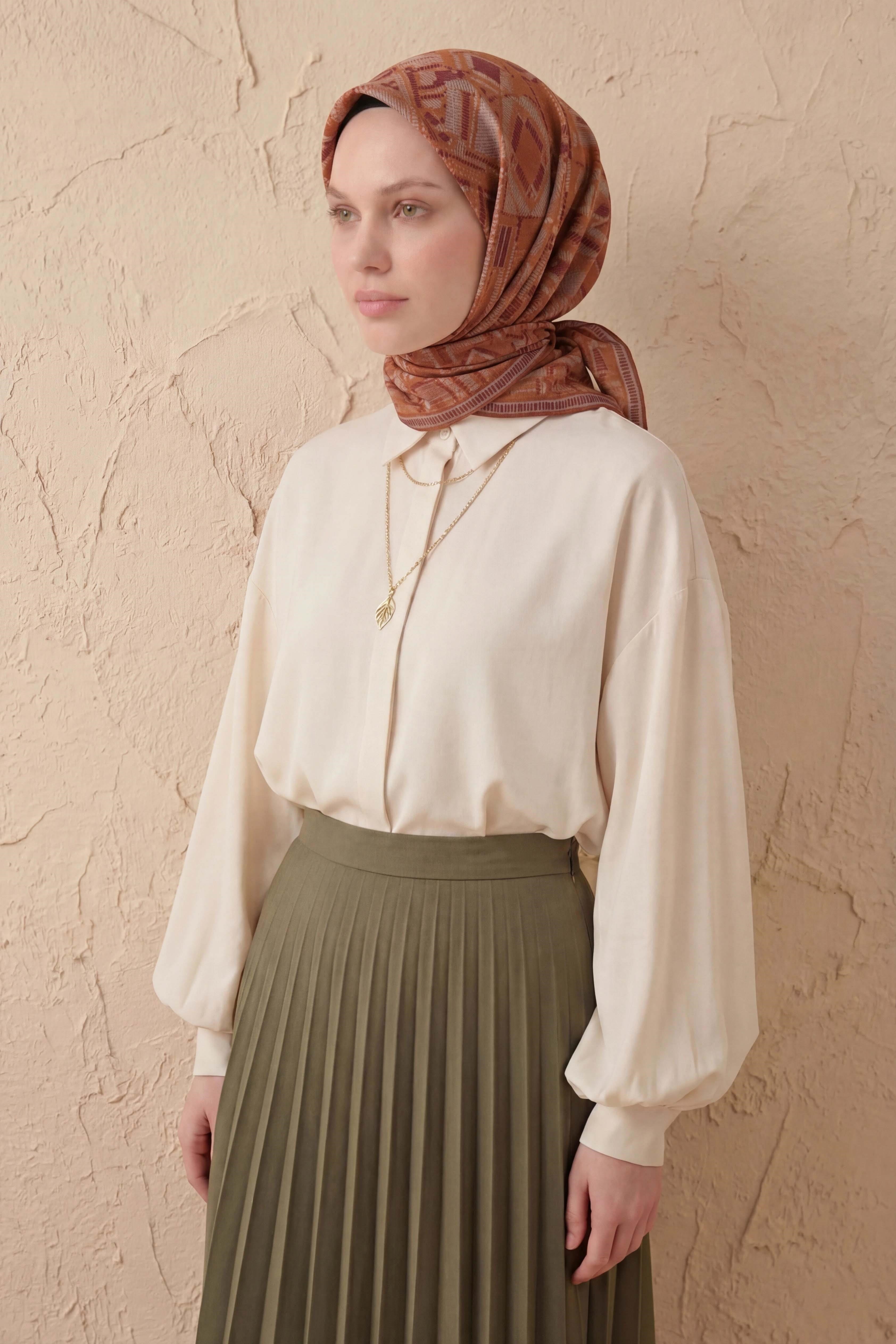 Soft Eşarp Geometrik Desen Fındık Kabuğu 90x90
