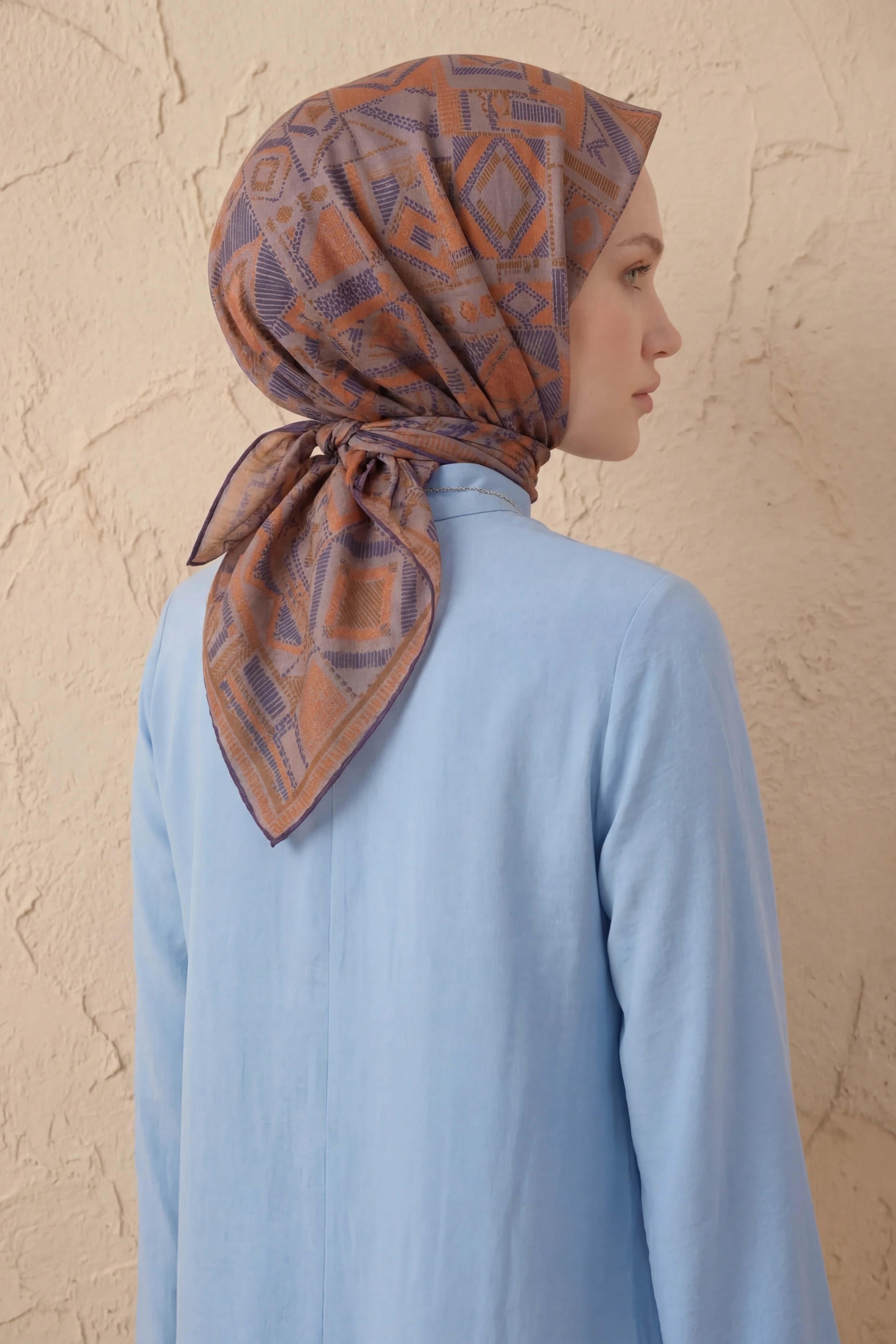Soft Eşarp Geometrik Desen Pudra Vizon 90x90
