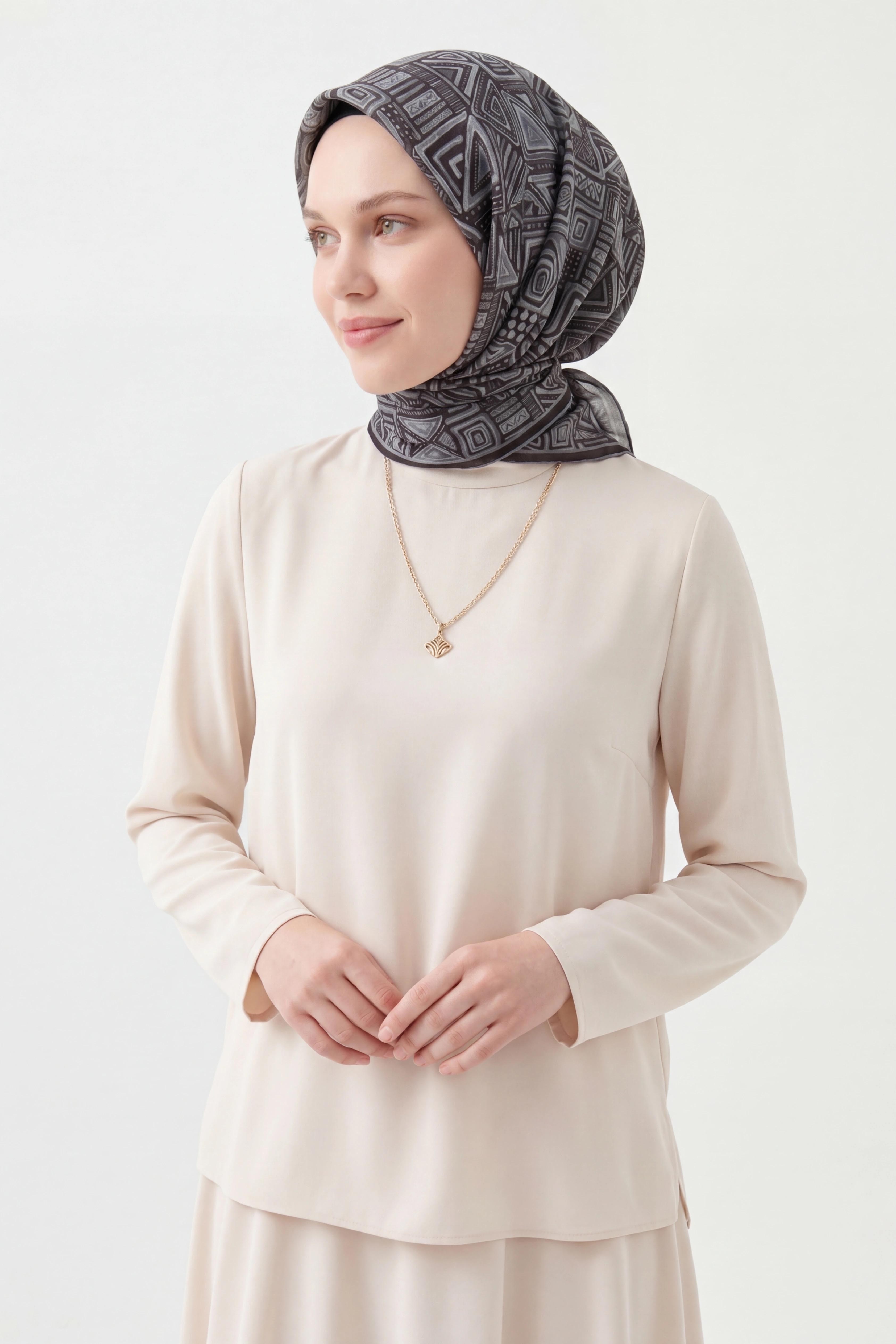 Soft Eşarp Geometrik Siyah