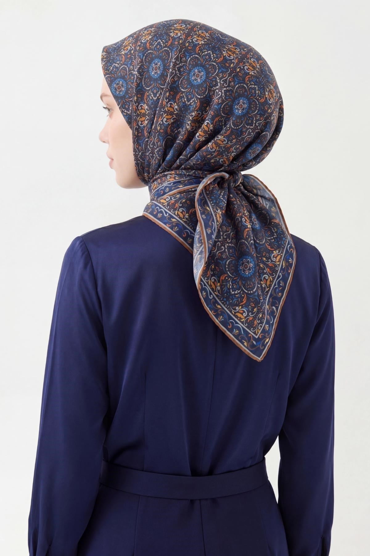 Soft Eşarp Lacivert 90x90