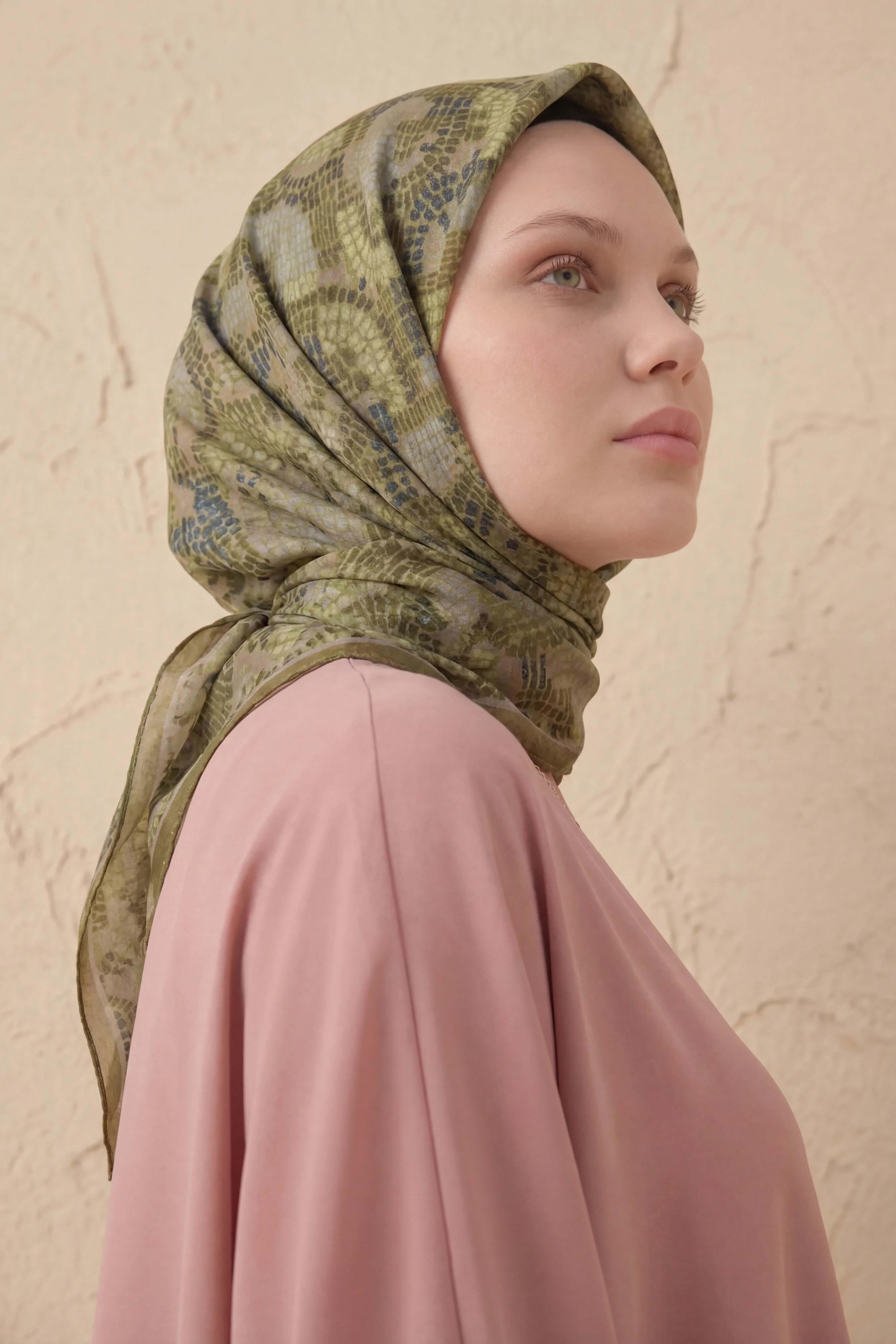 Soft Eşarp Melodi Desen Çimen Yeşili 90x90